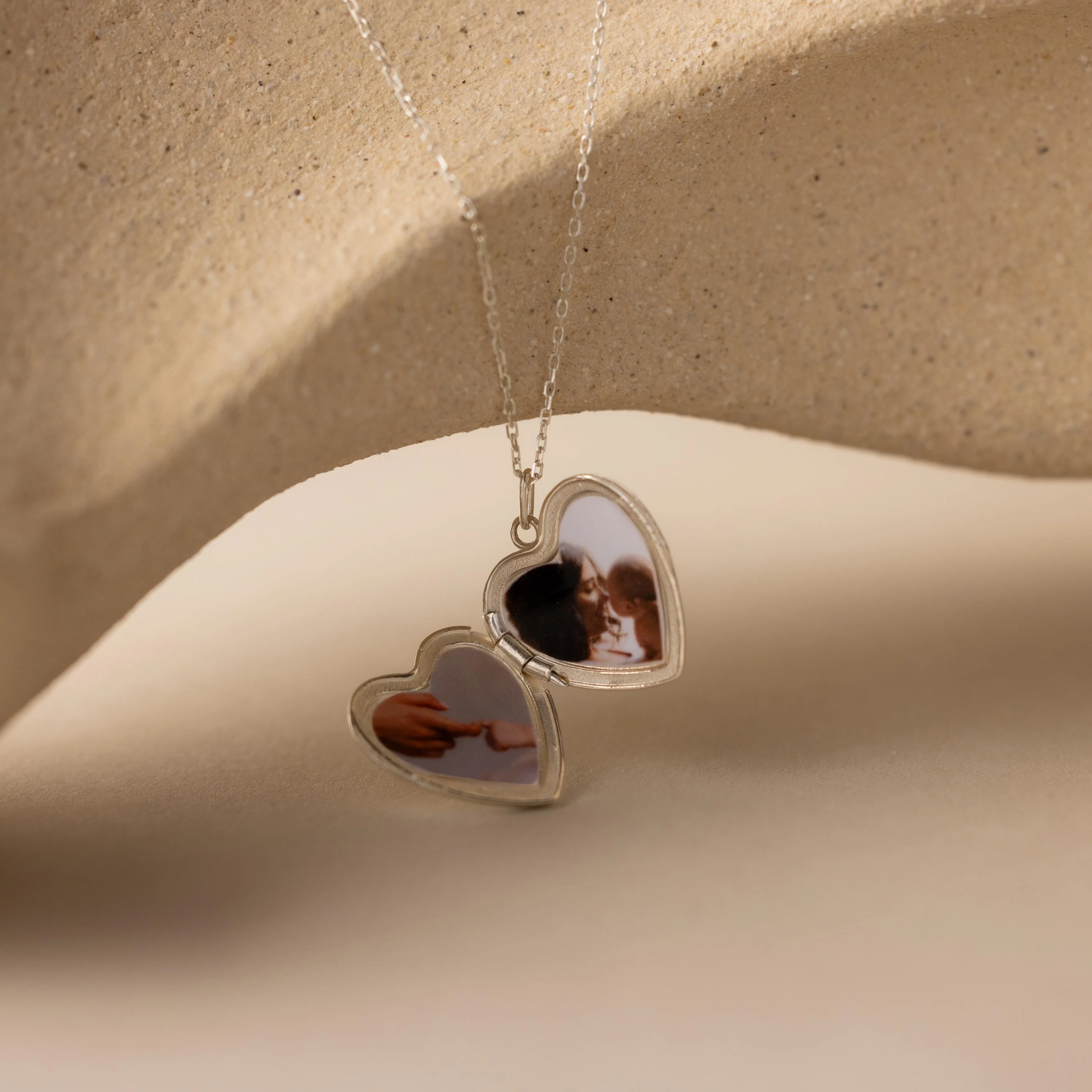 Handwriting Heart Locket Necklace in Silver - Image 3