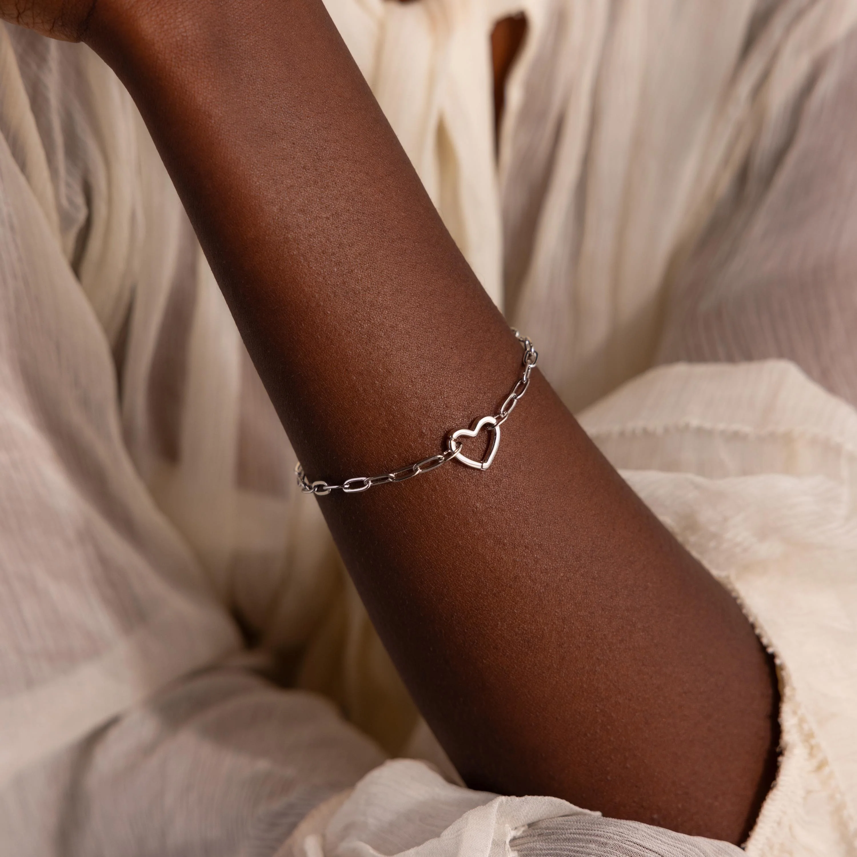 Heart Carabiner Paperclip Bracelet - Image 4
