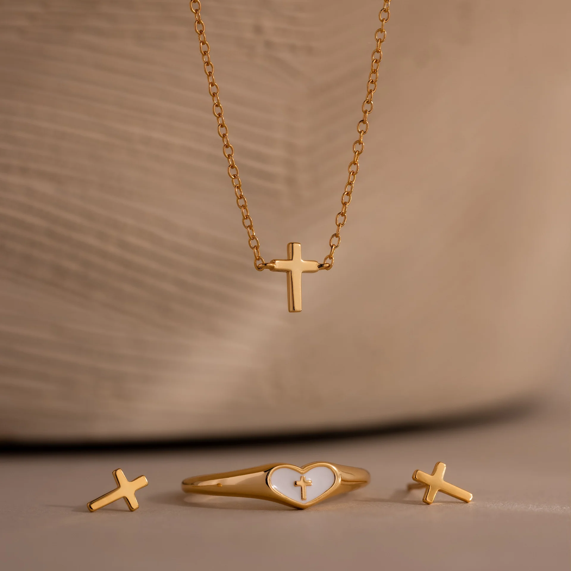 Heart Cross Ring - Image 8