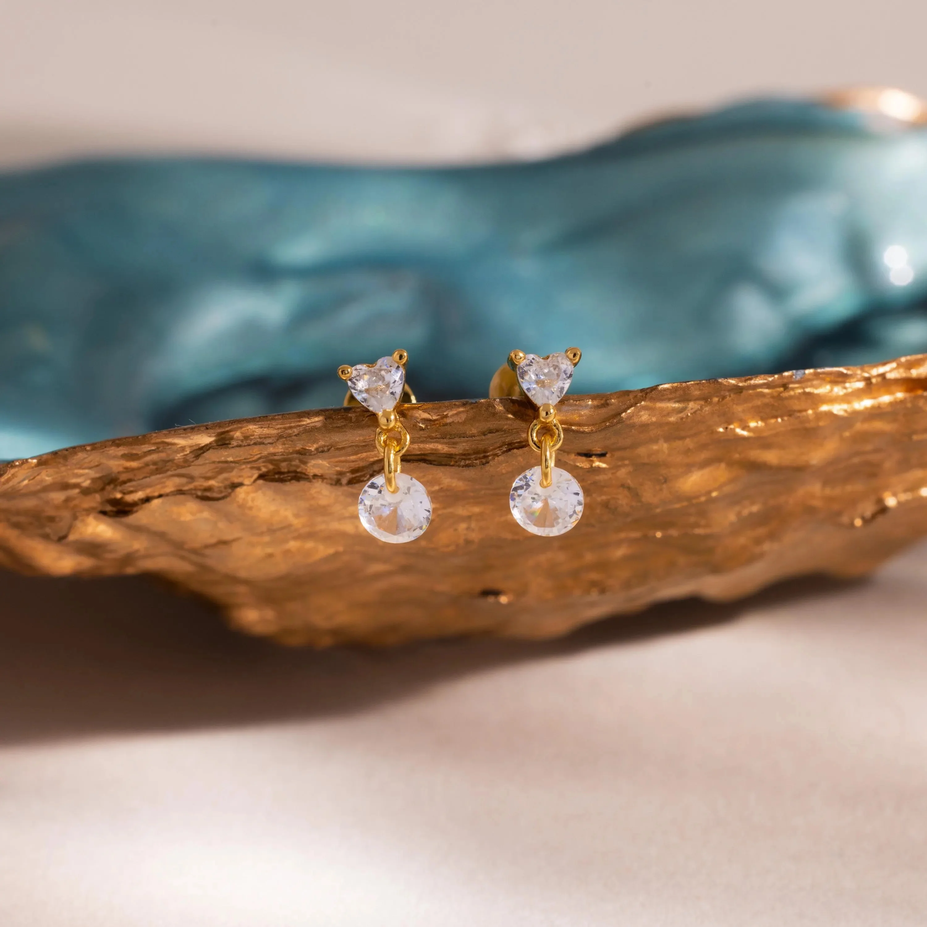 Heart Drop Flatback Studs in 18K Gold - Image 3