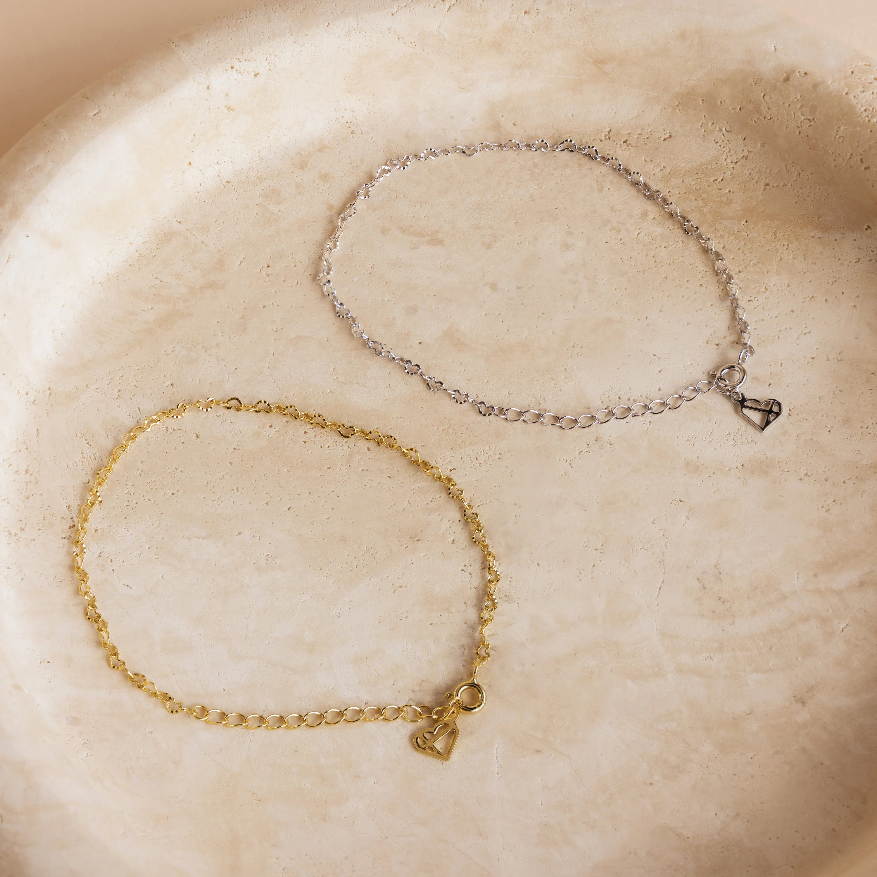 Heart Link Chain Bracelet - Image 5