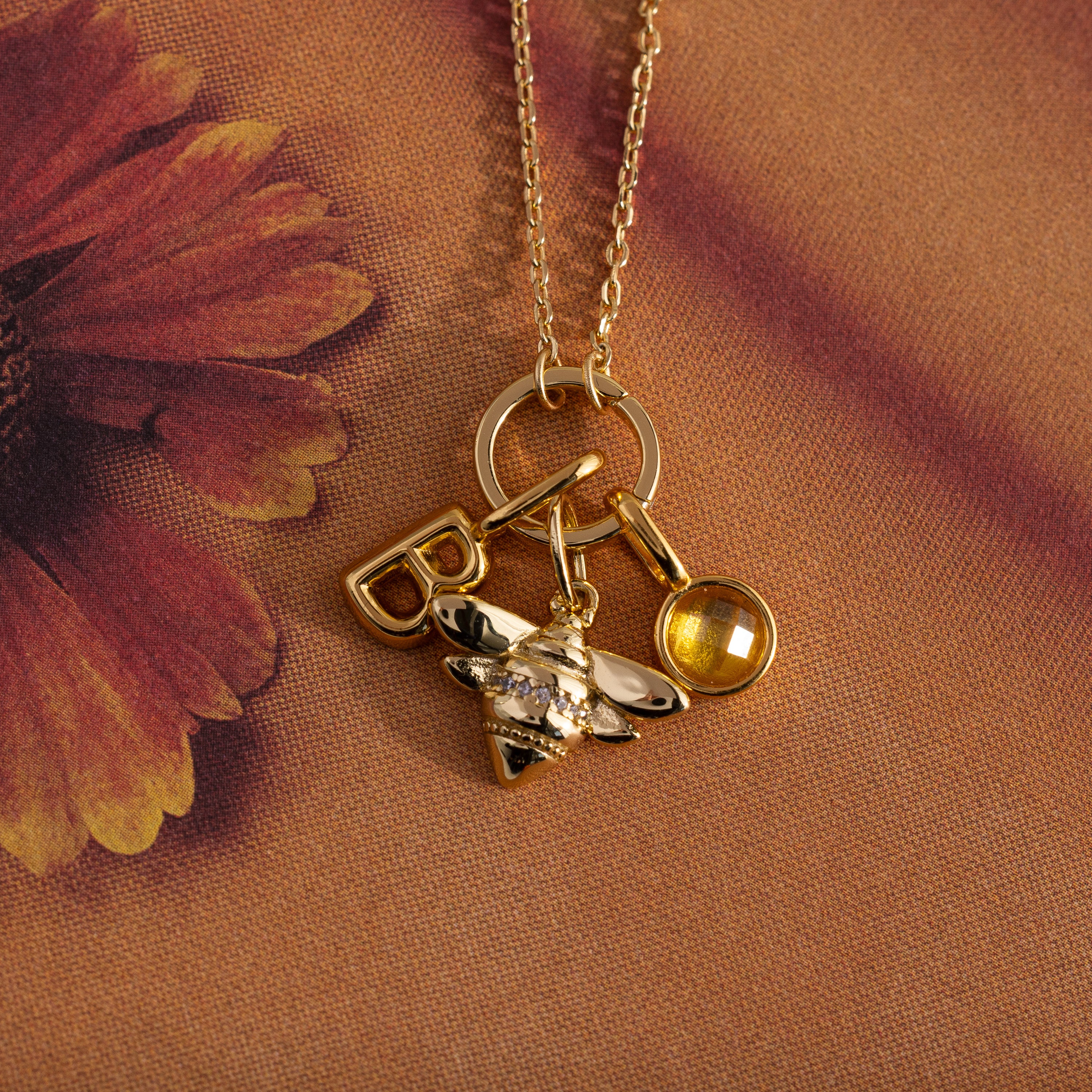 Honeybee Charm in 18K Gold - Image 7