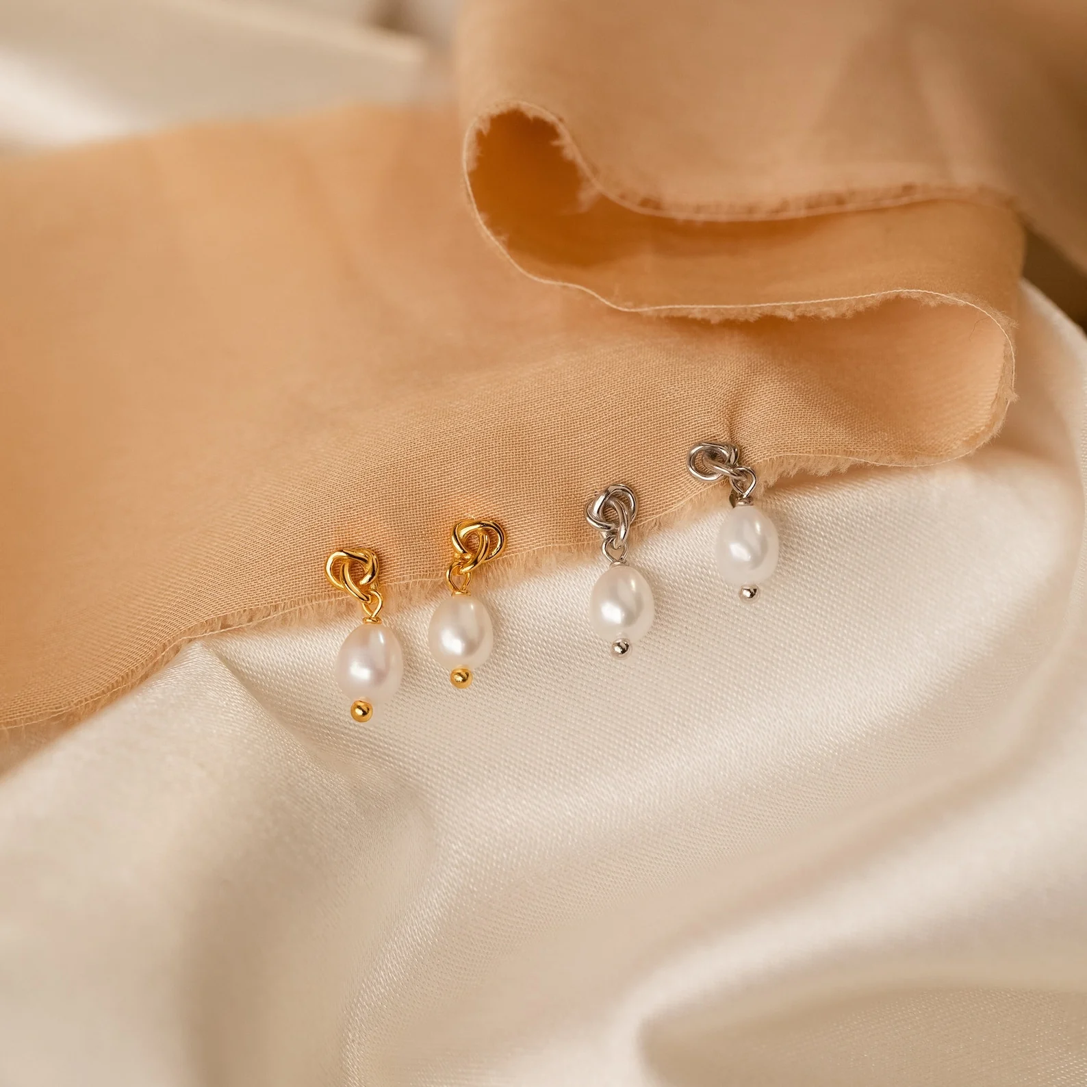 Knot Pearl Necklace & Earrings Set - Image 5