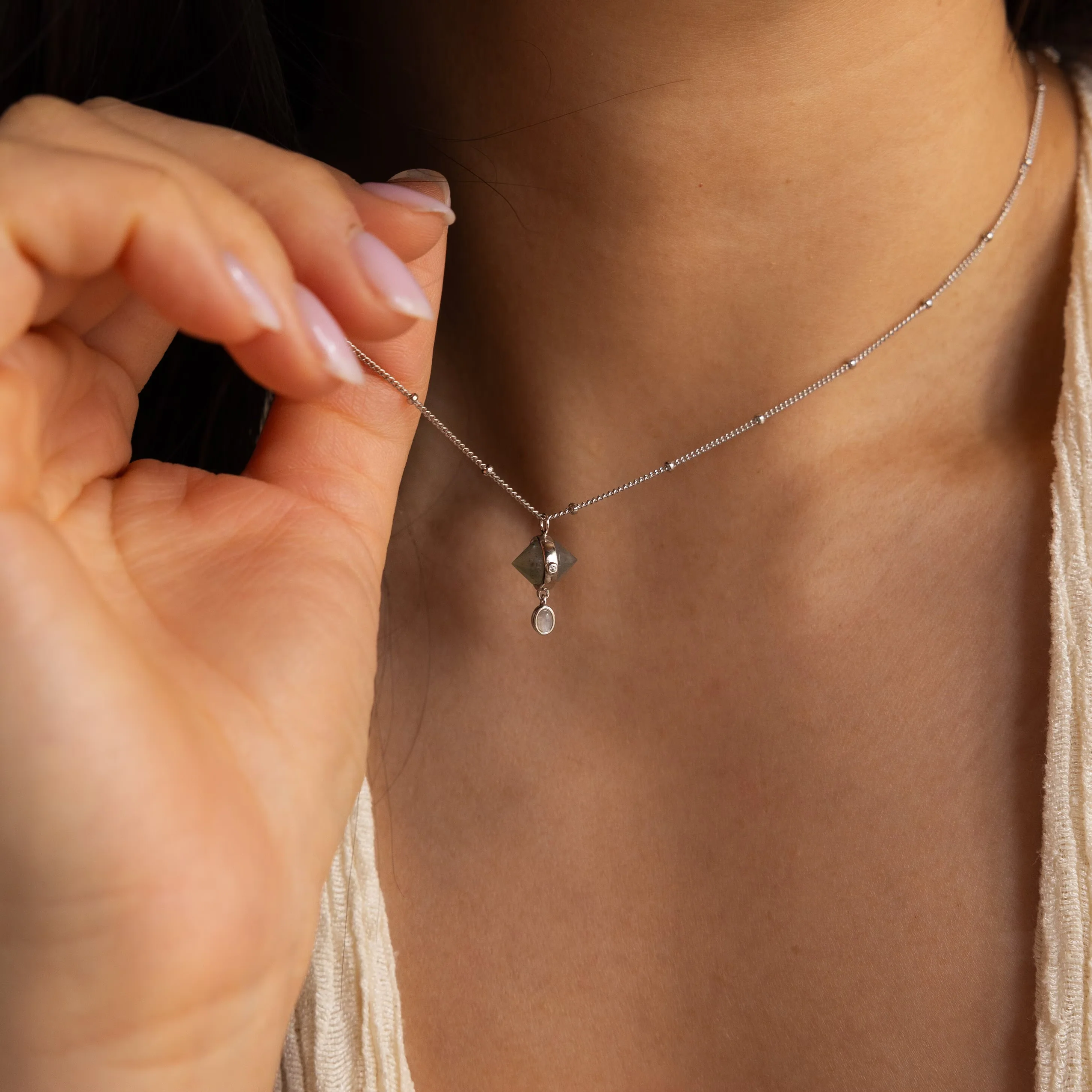 Labradorite & Moonstone Drop Necklace - Image 4