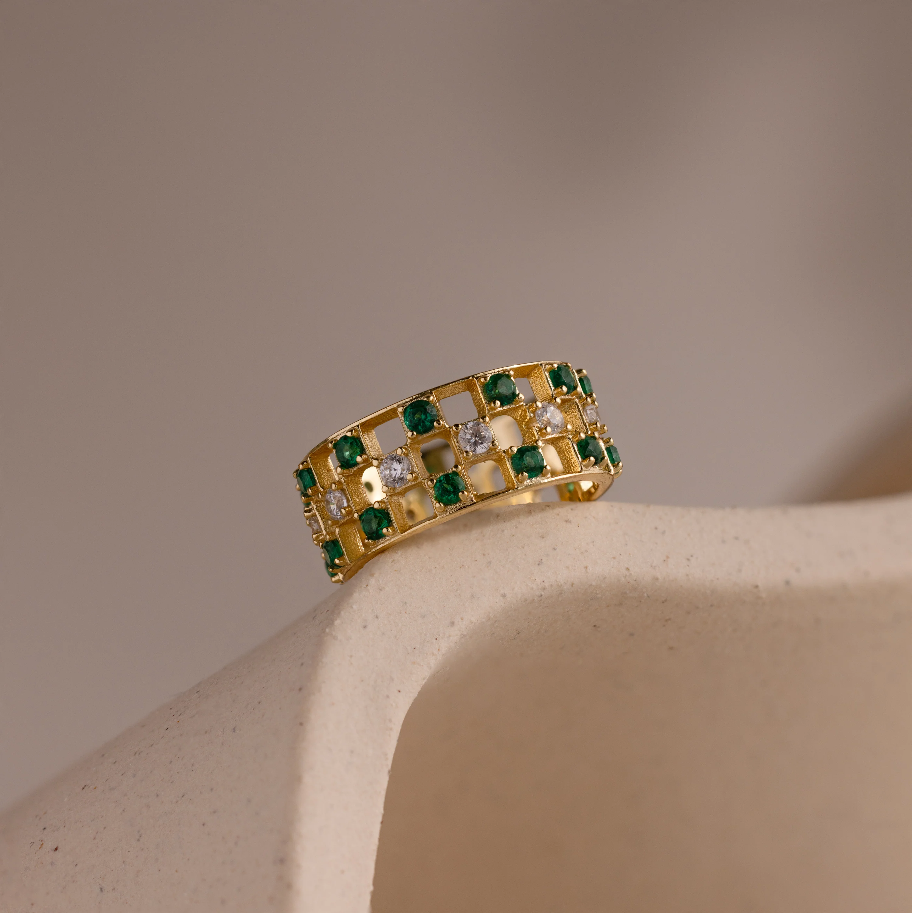 Lace Checkered Emerald Ring - Image 3