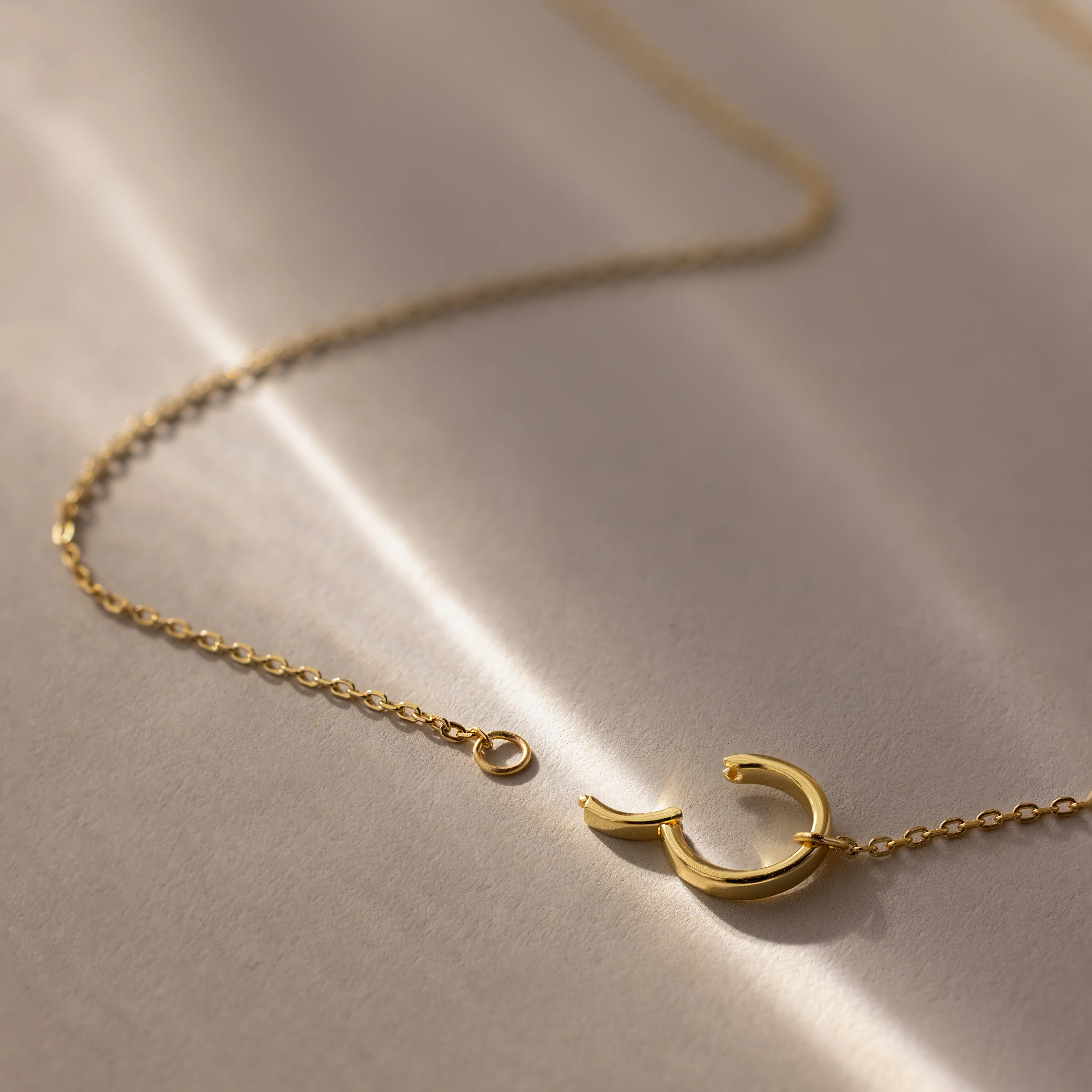 Large Rolo Clasp Necklace in 18K Gold - Image 5