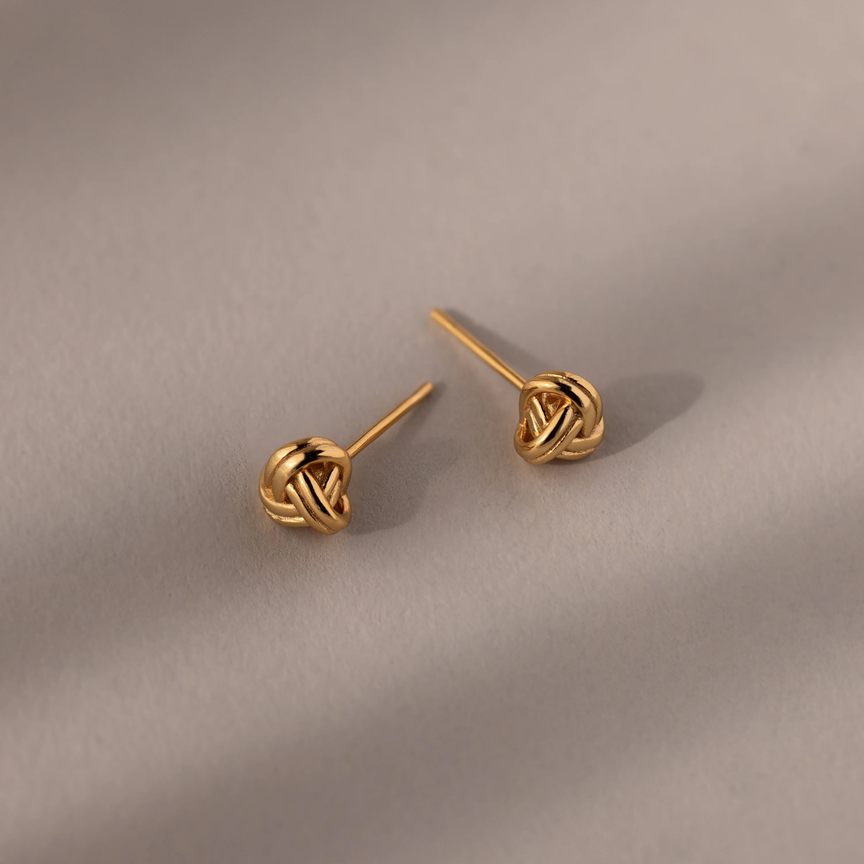 Love Knot Studs in 18K Gold - Image 7