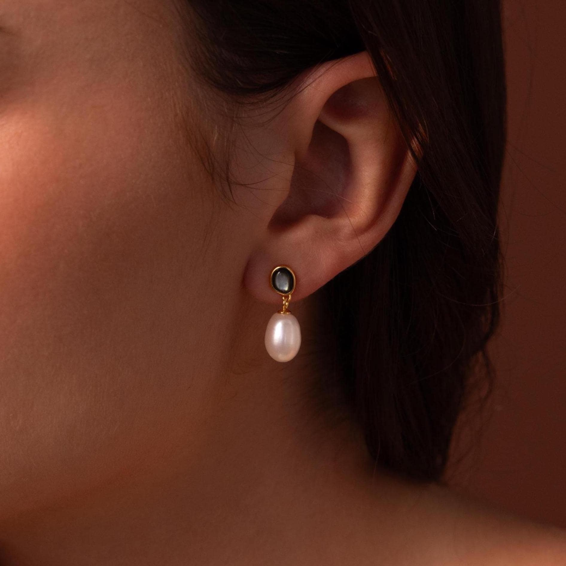 Midnight Pearl Drop Earrings - Image 3