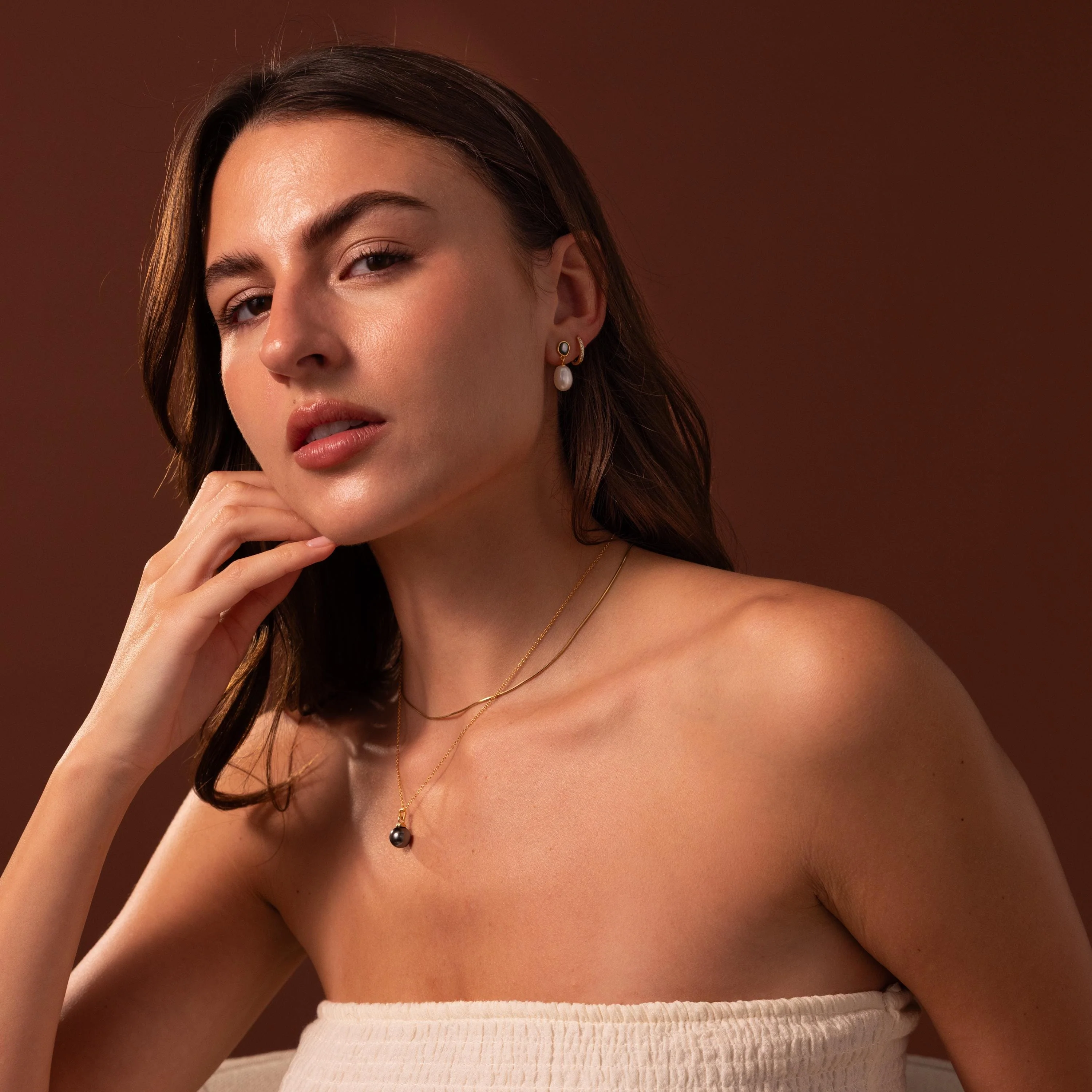 Midnight Pearl Drop Earrings - Image 5