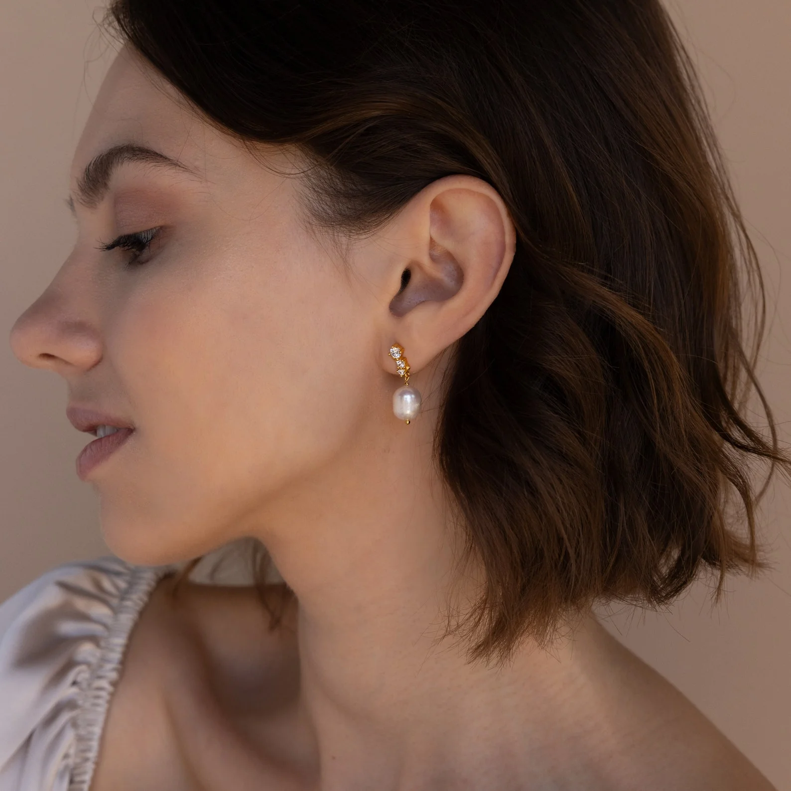 Millie Drop Earrings - Image 5