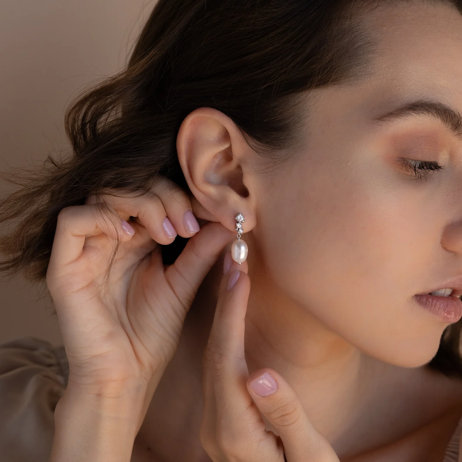 Millie Drop Earrings - Image 7