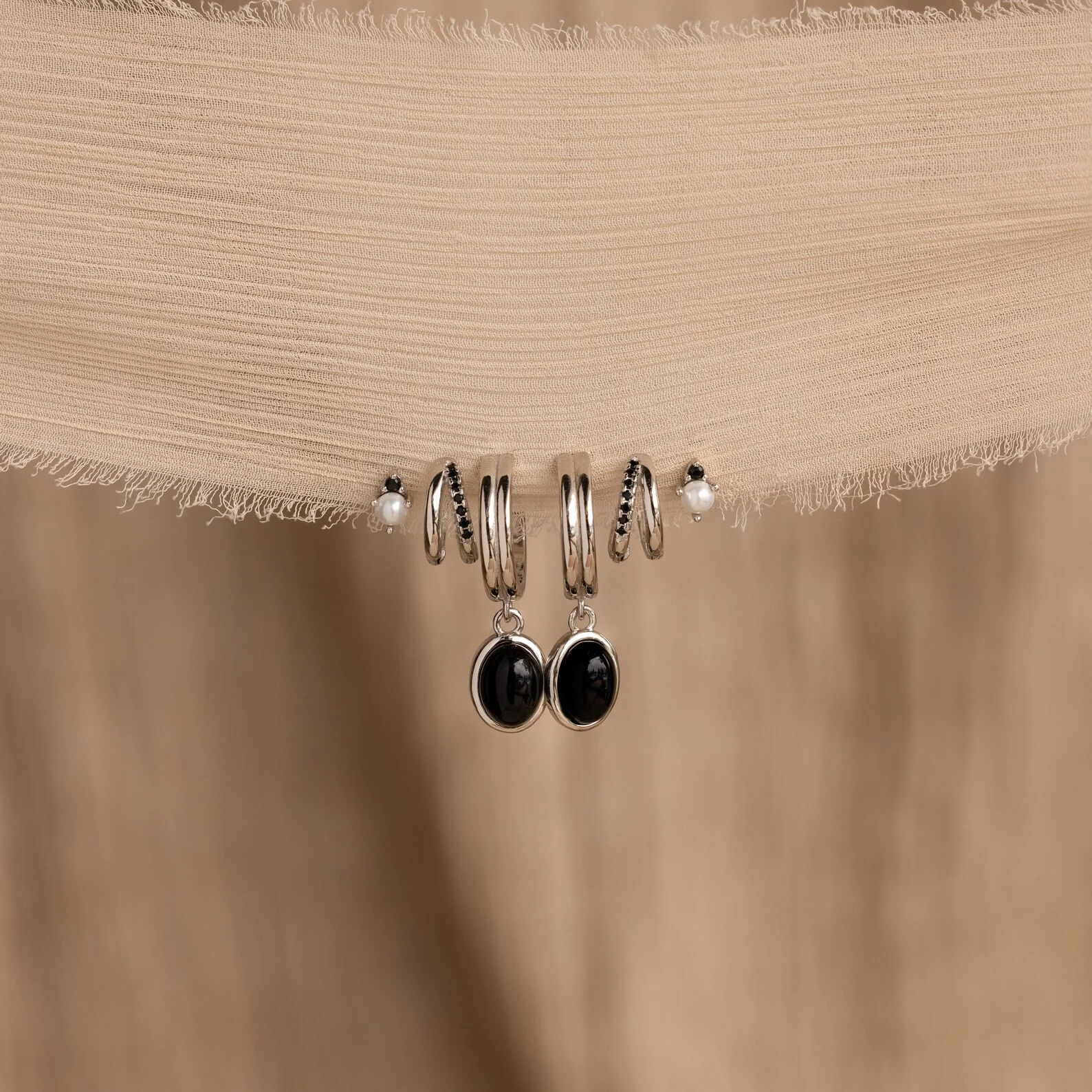 Mystery Earrings Box in Silver