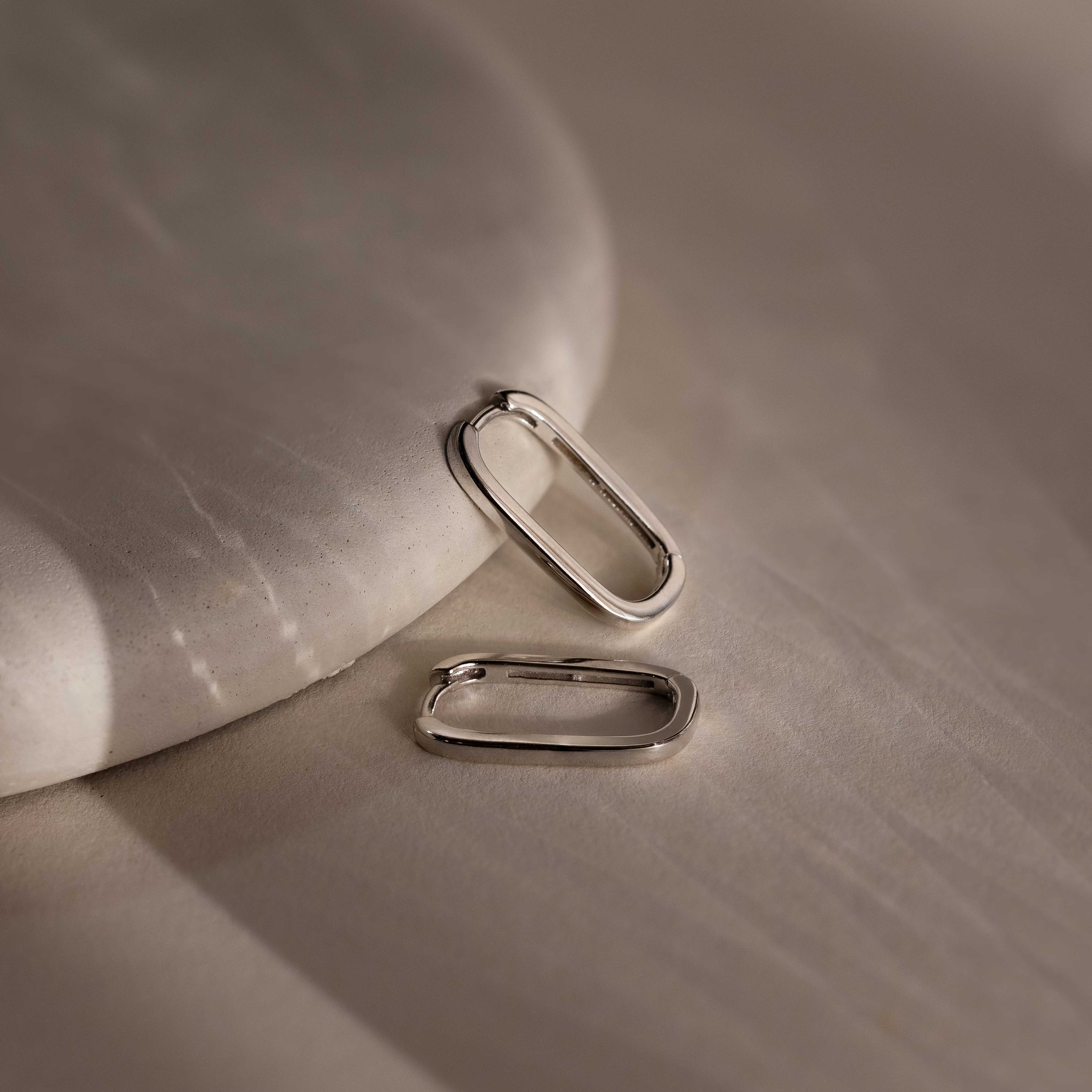 Nina Link Earrings in Silver - Image 3