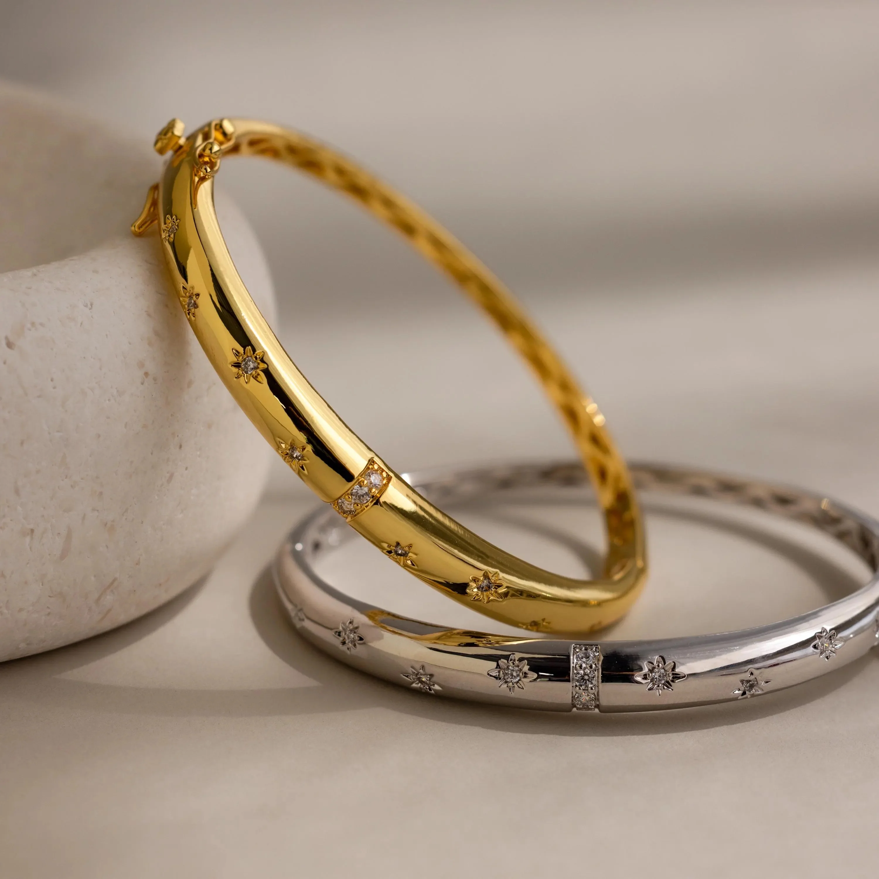 North Star Bangle Bracelet in 18K Gold - Image 3