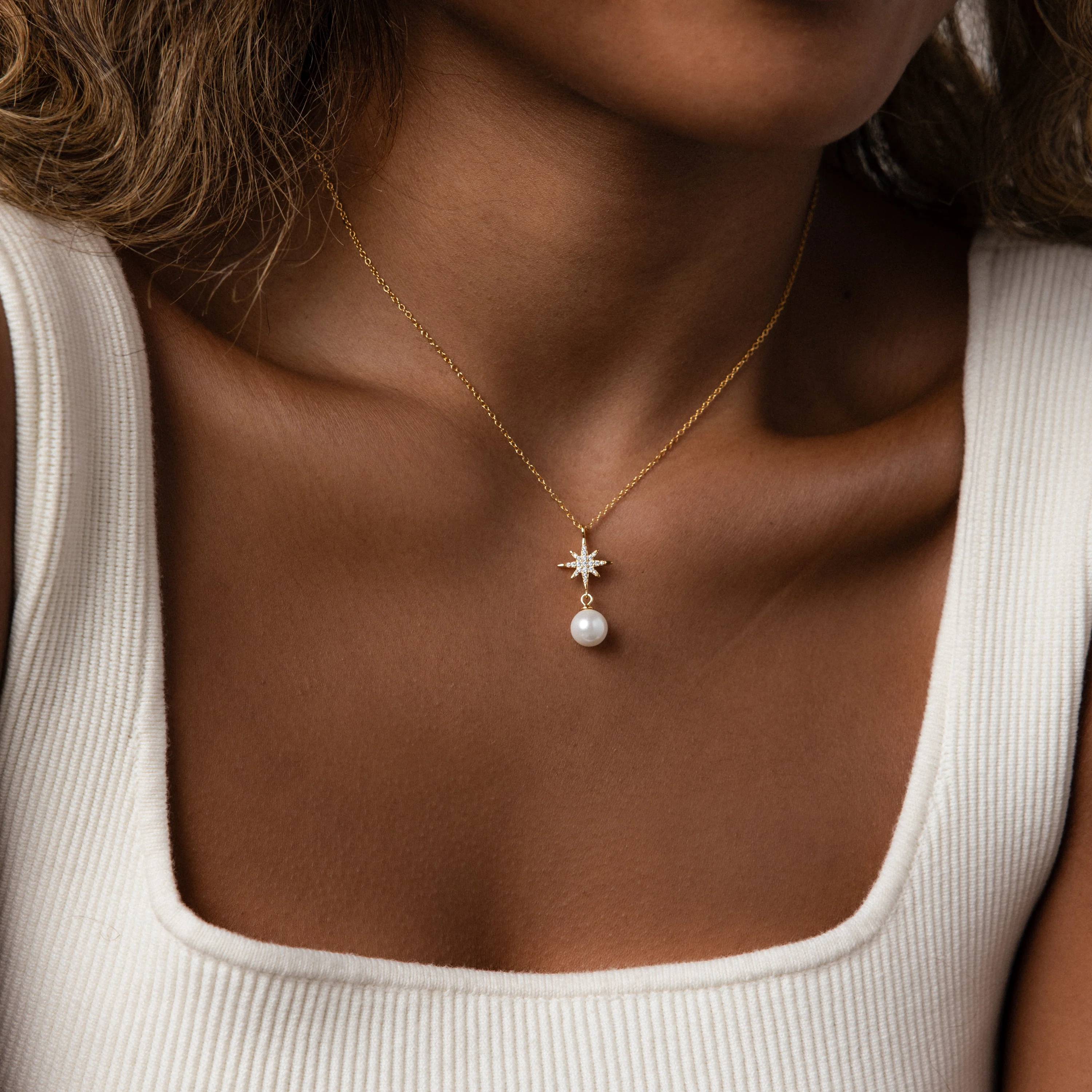 North Star Pearl Necklace in 18K Gold - Image 4