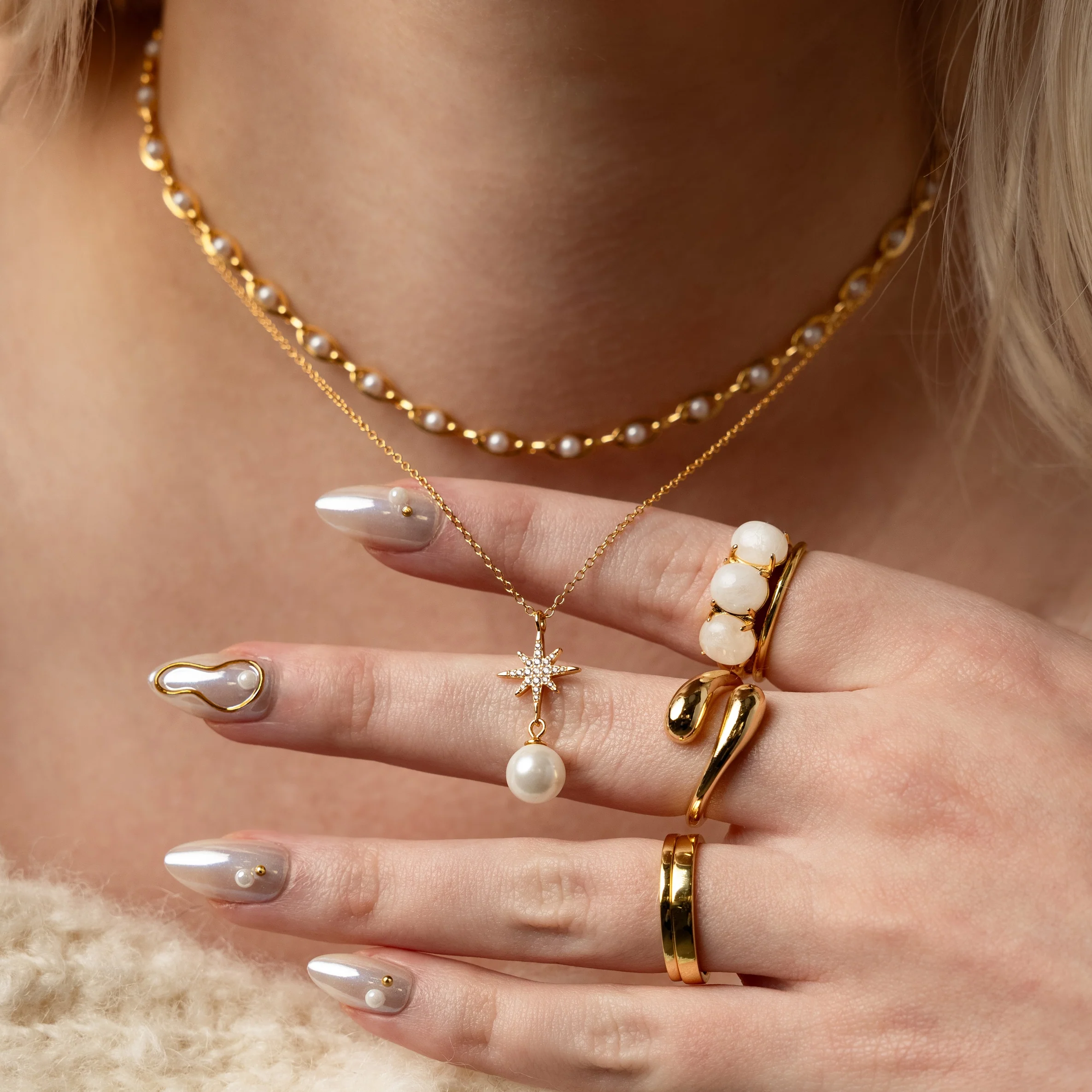 North Star Pearl Necklace - Image 7