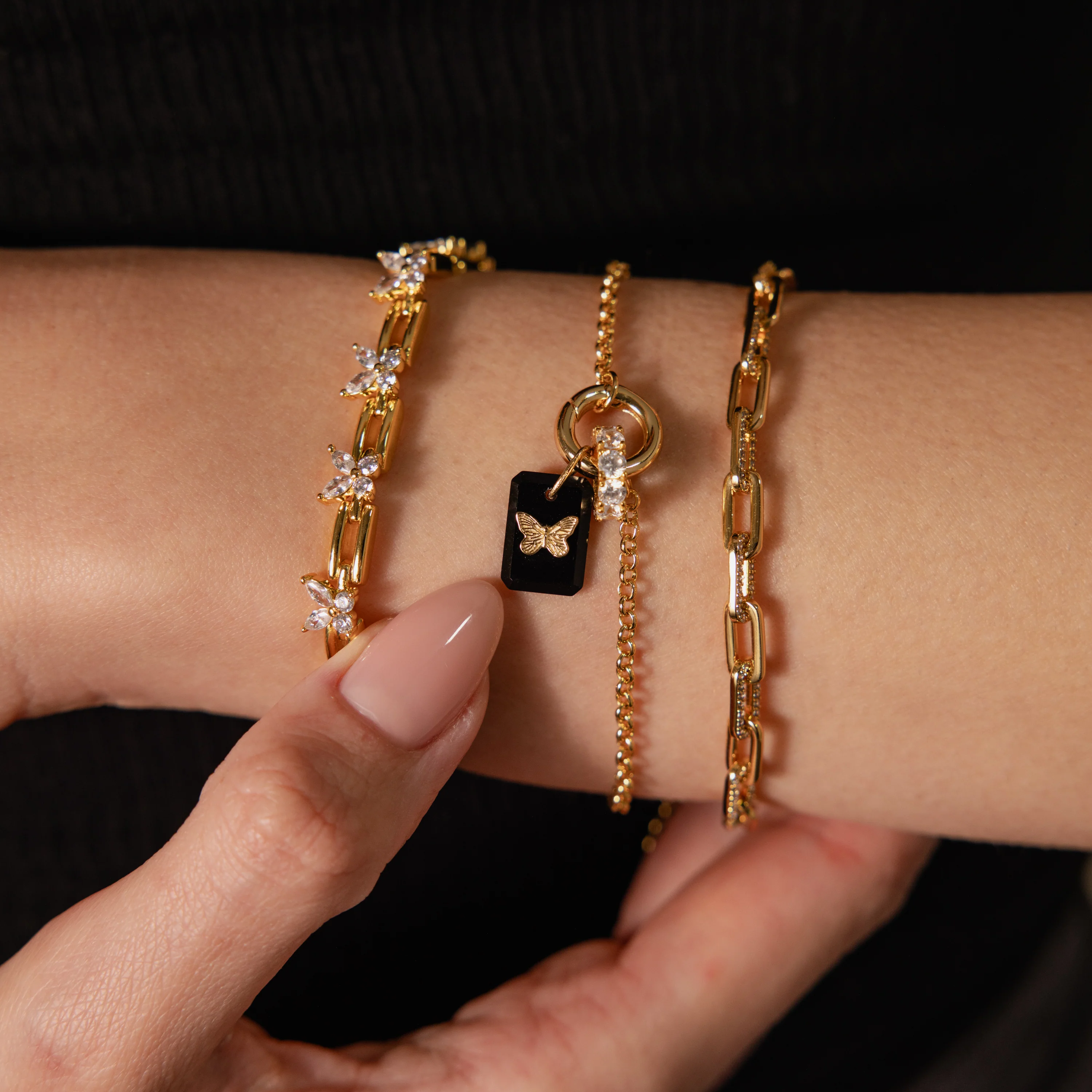 Onyx Butterfly Charm in 18K Gold - Image 2
