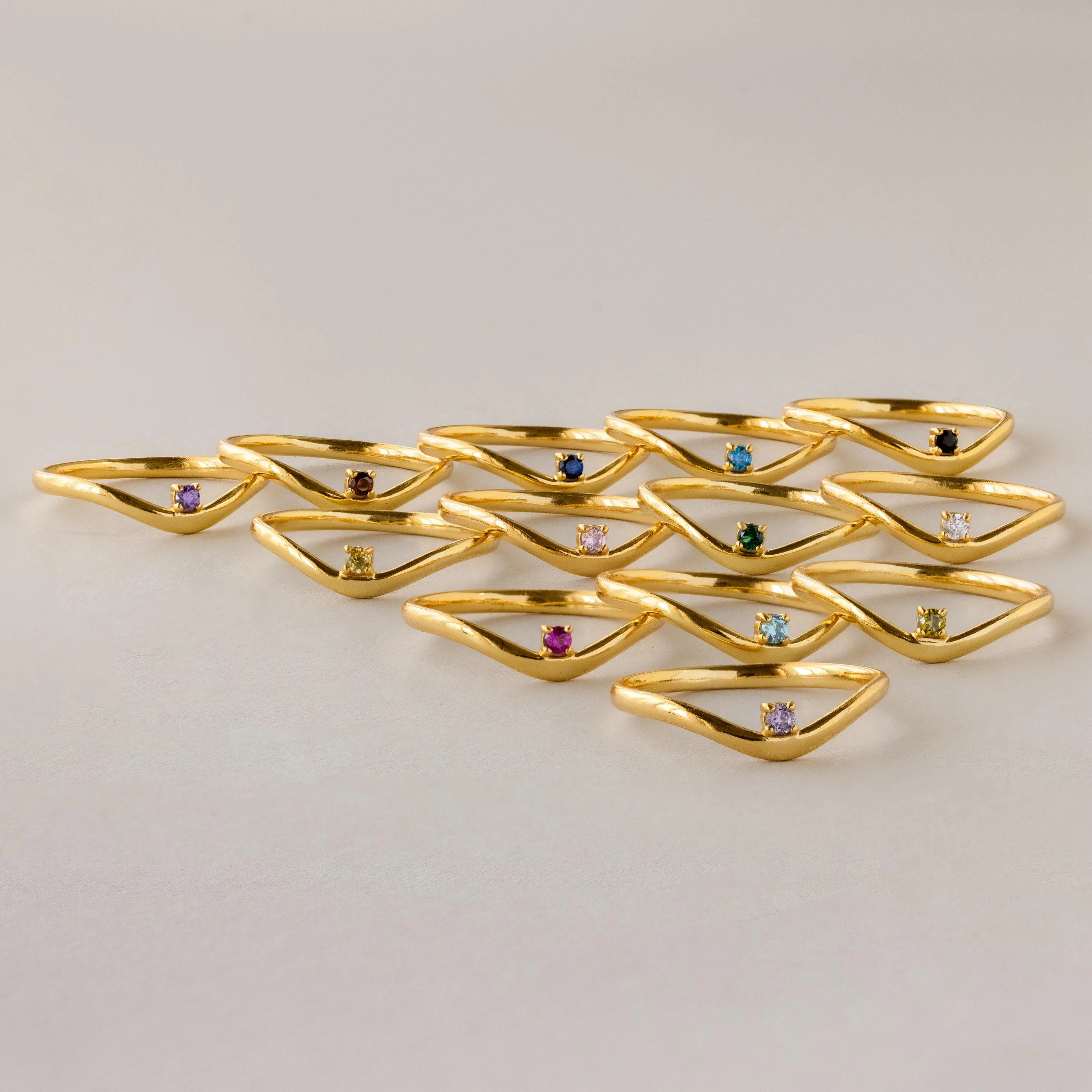 Aquamarine Drop Curve Ring - Image 7