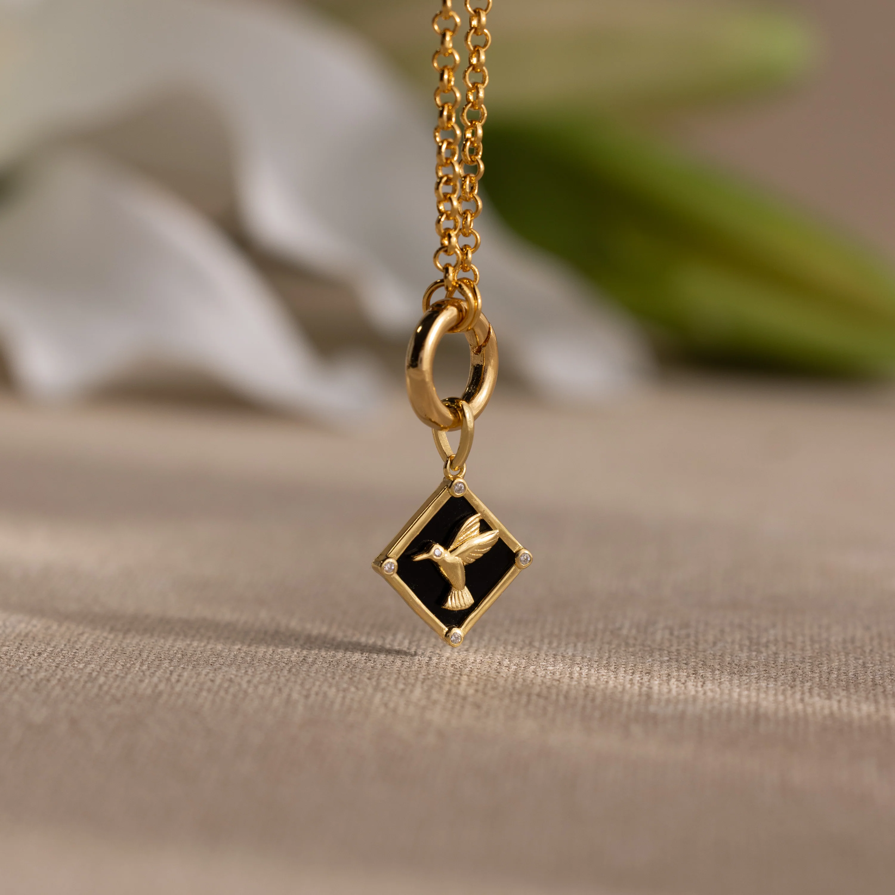 Onyx Hummingbird Charm in 18K Gold - Image 3