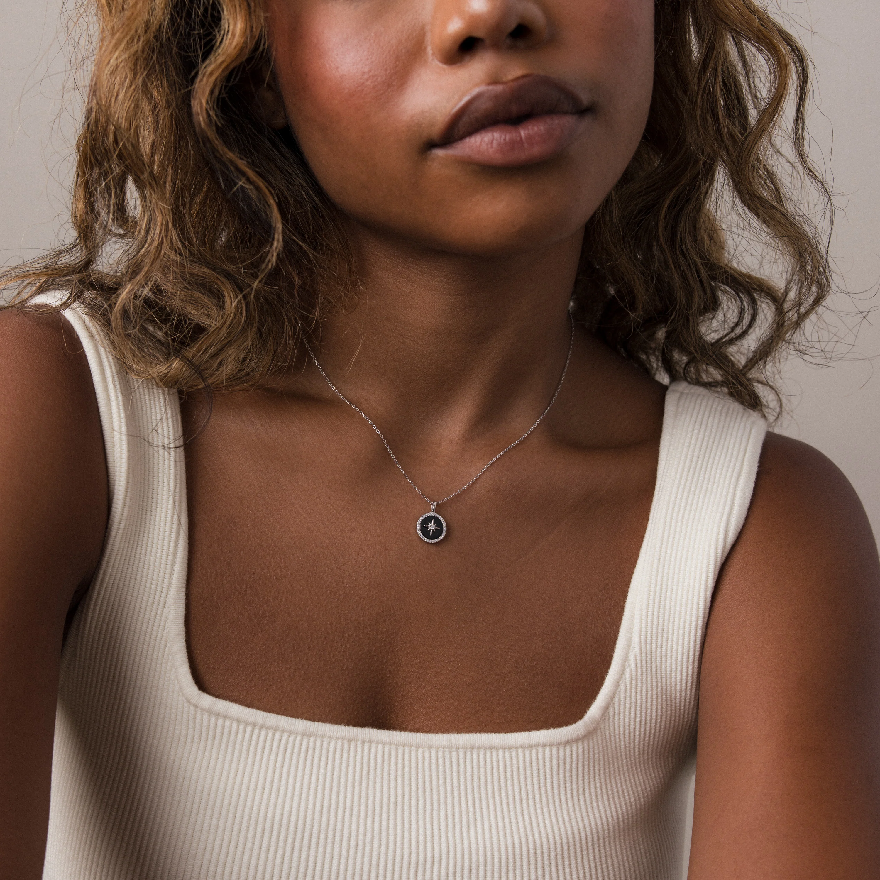 Onyx Star Pendant Necklace in Silver - Image 4