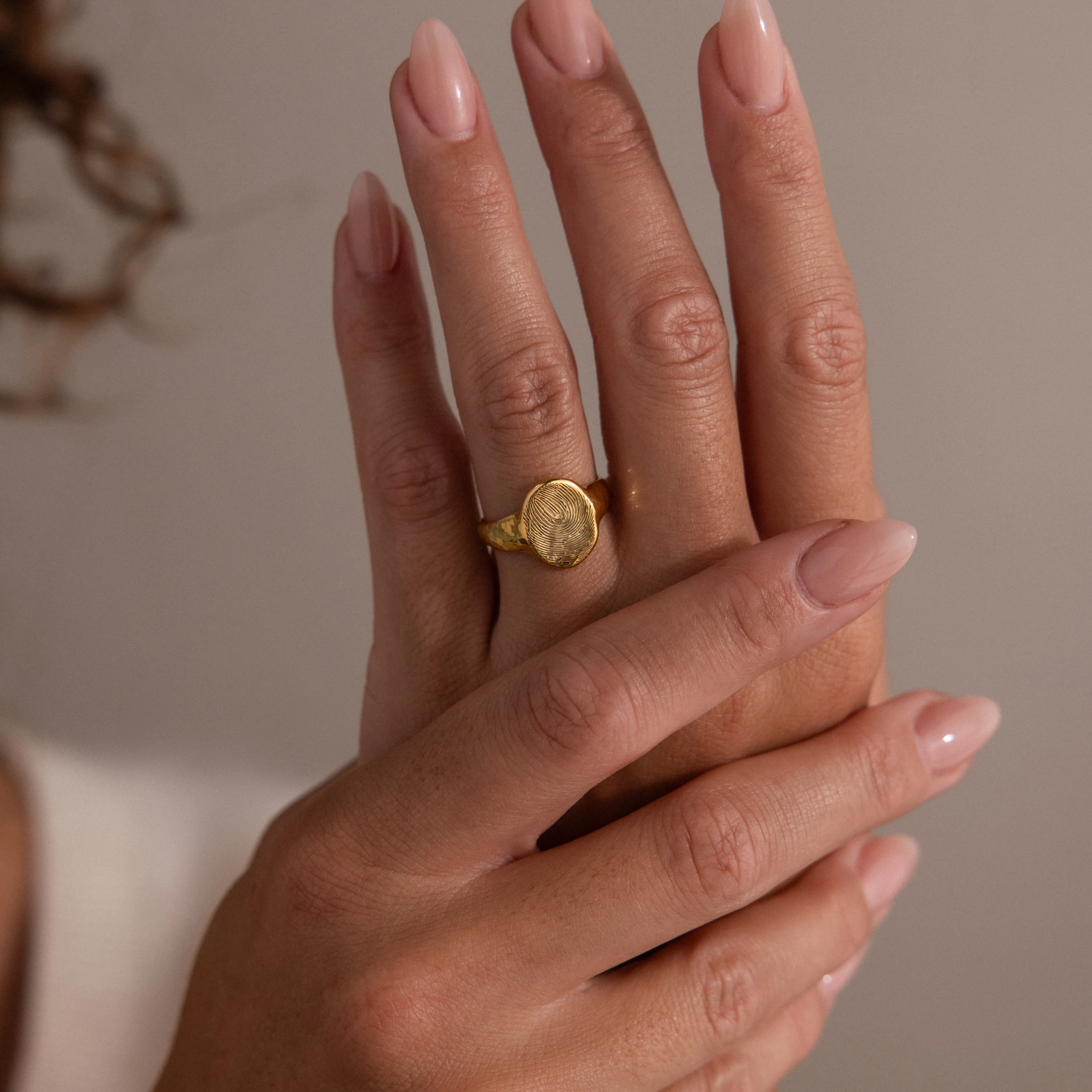 Organic Fingerprint Signet Ring in 18K Gold - Image 2