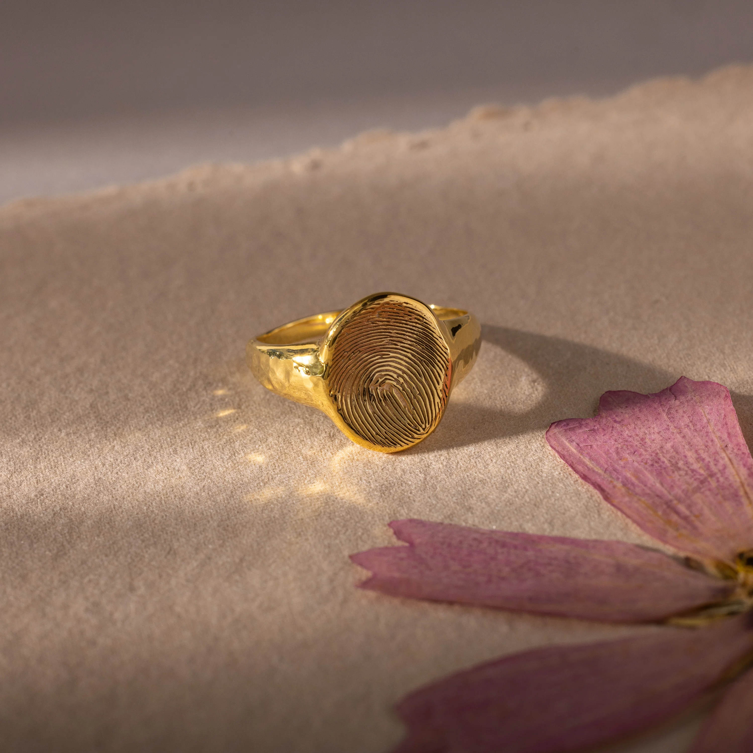 Organic Fingerprint Signet Ring in 18K Gold - Image 3