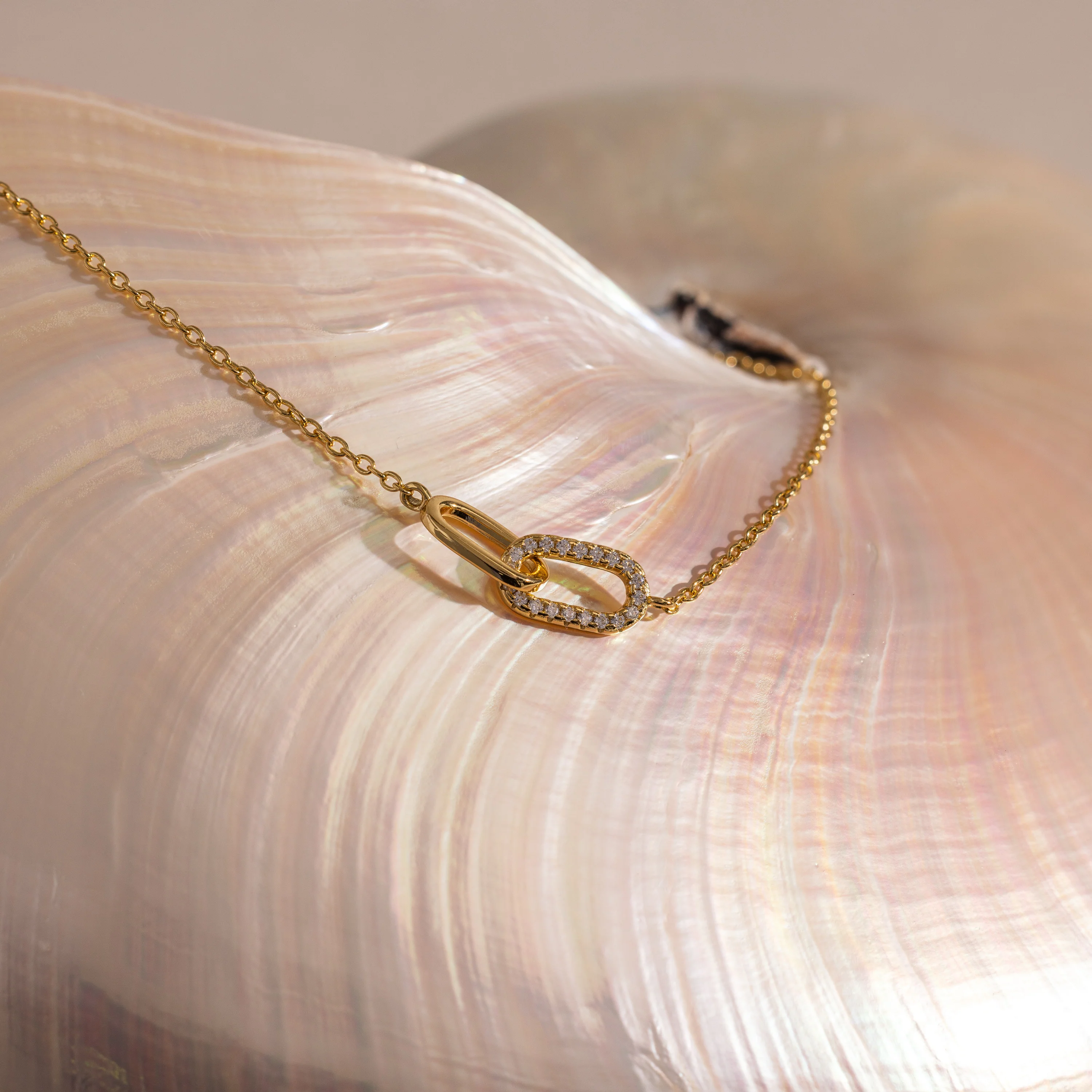 Pave Linked Pendant Bracelet in 18K Gold - Image 5