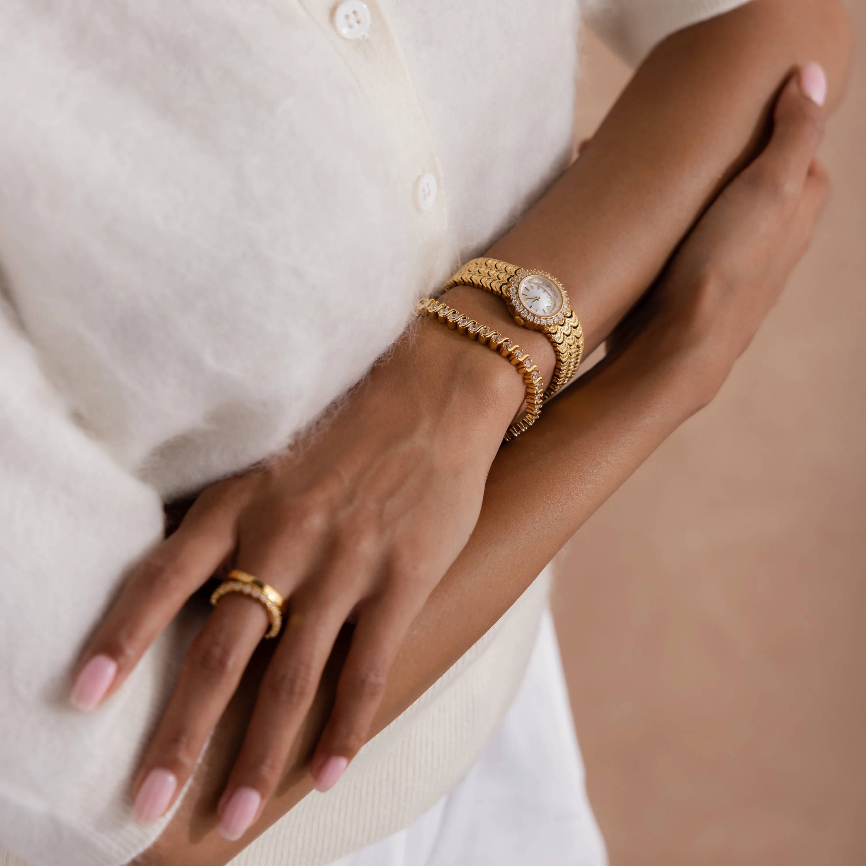 Pave Scalloped Timepiece in 18K Gold - Image 4