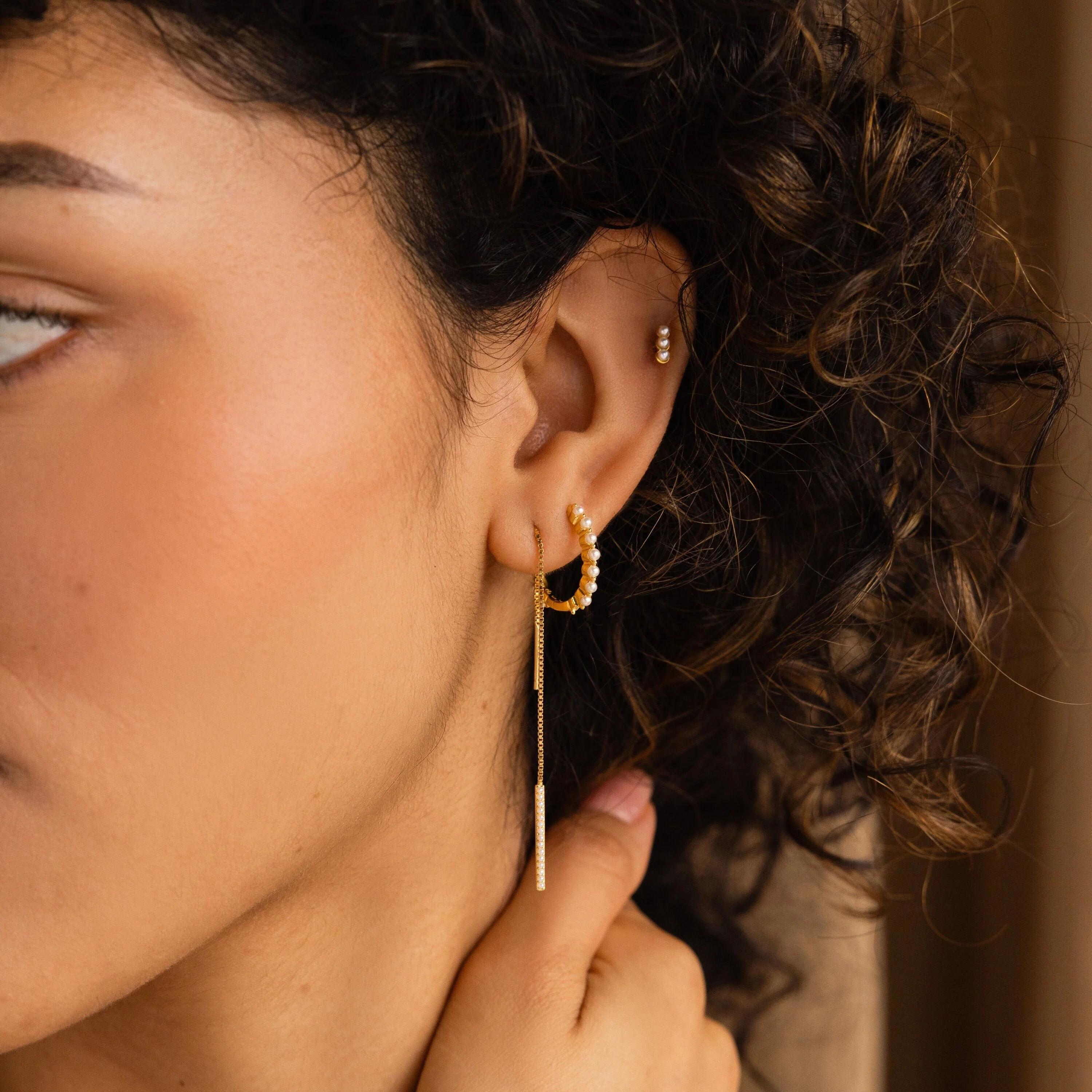 Pearl Bar Threader Earrings - Image 8