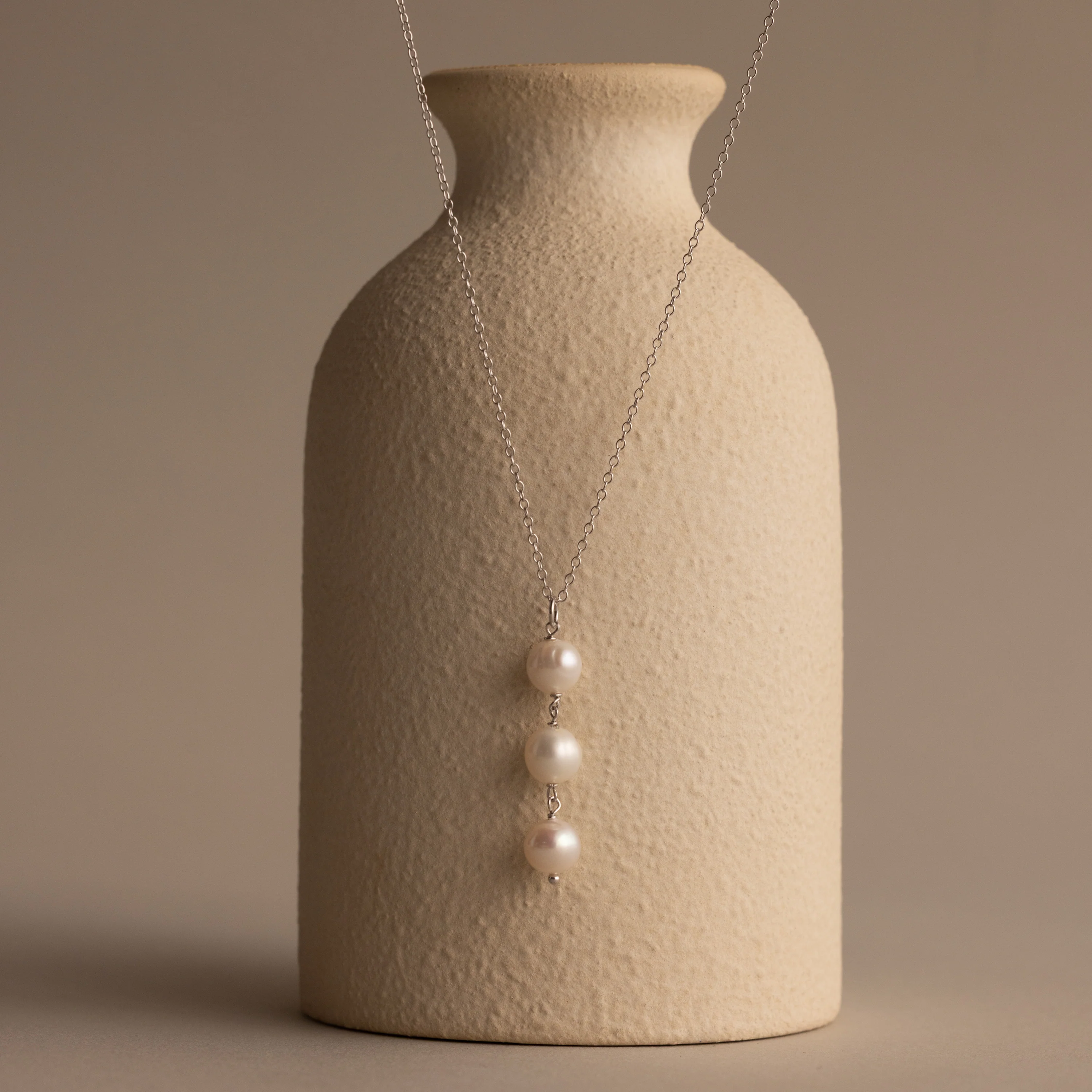 Pearl Cascade Necklace in Silver - Image 5