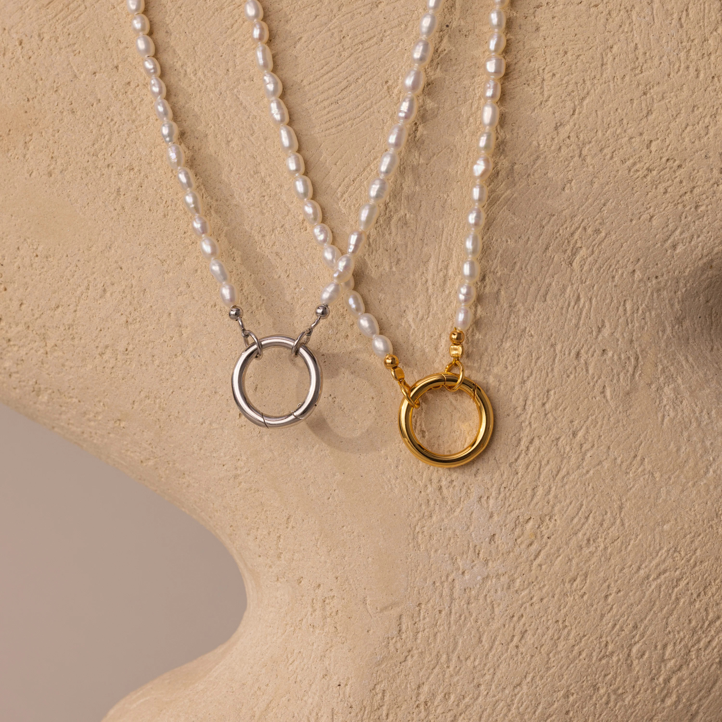 Pearl Chain Clasp Necklace - Image 6