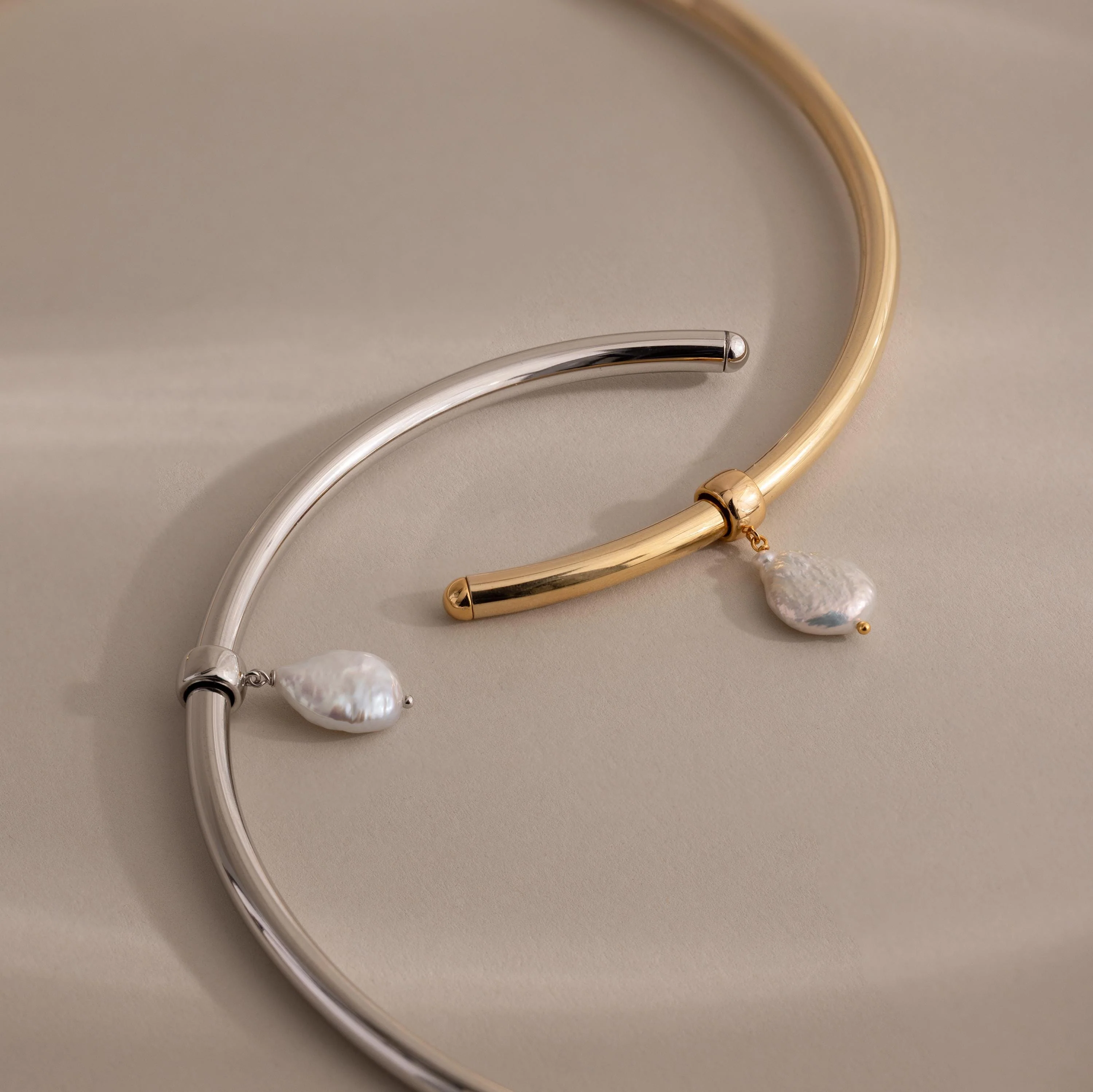 Pearl Cuff Choker Necklace - Image 8