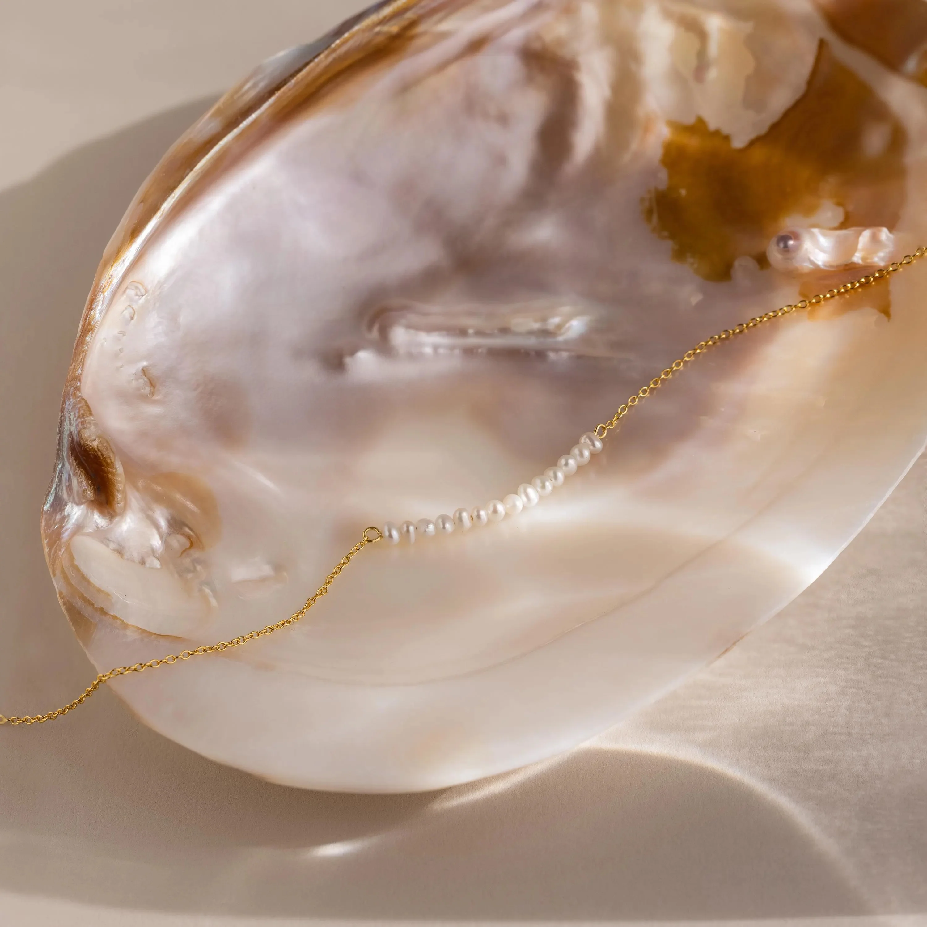 Pearl Curve Necklace - Image 7