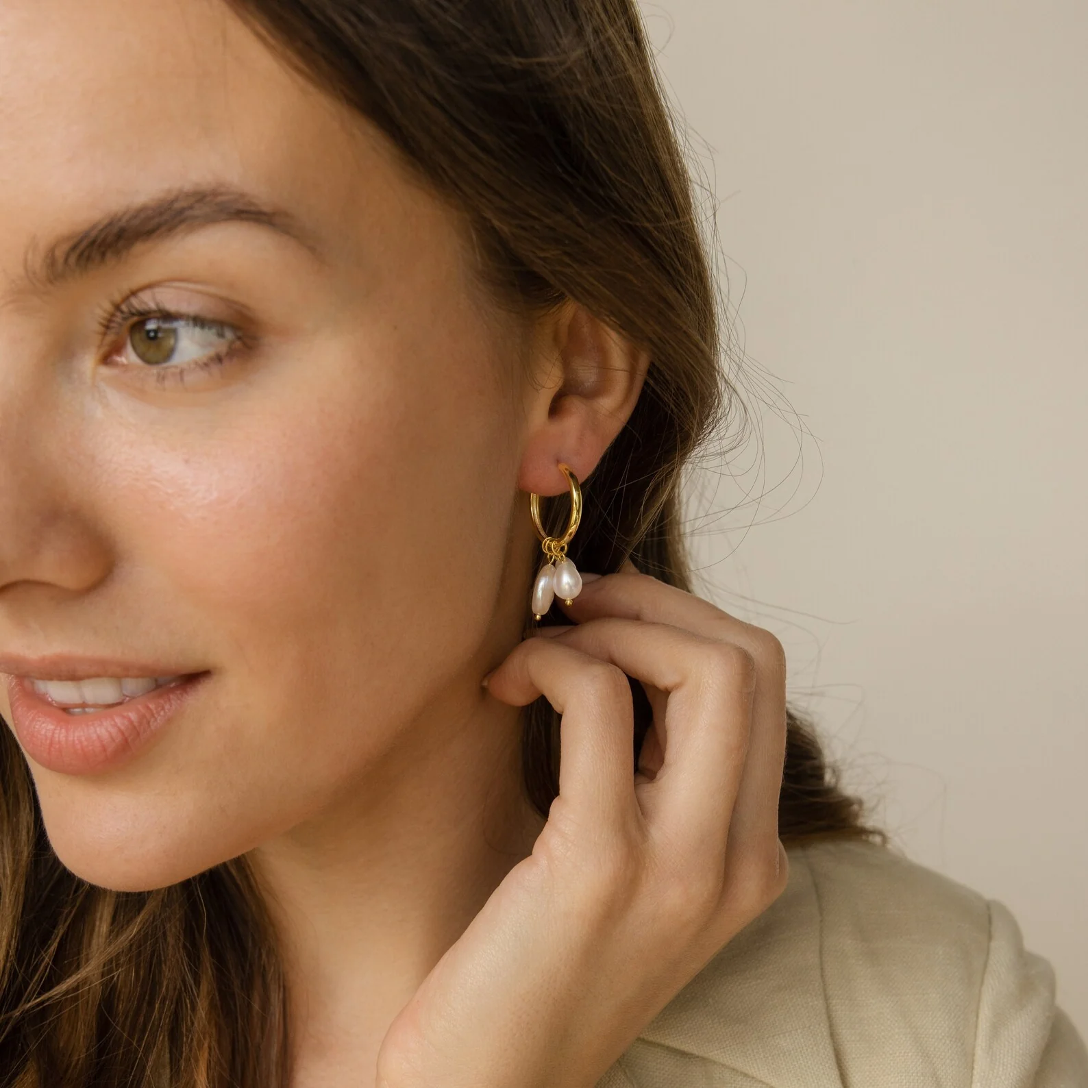 Pearl Drop Earrings Set - Image 4