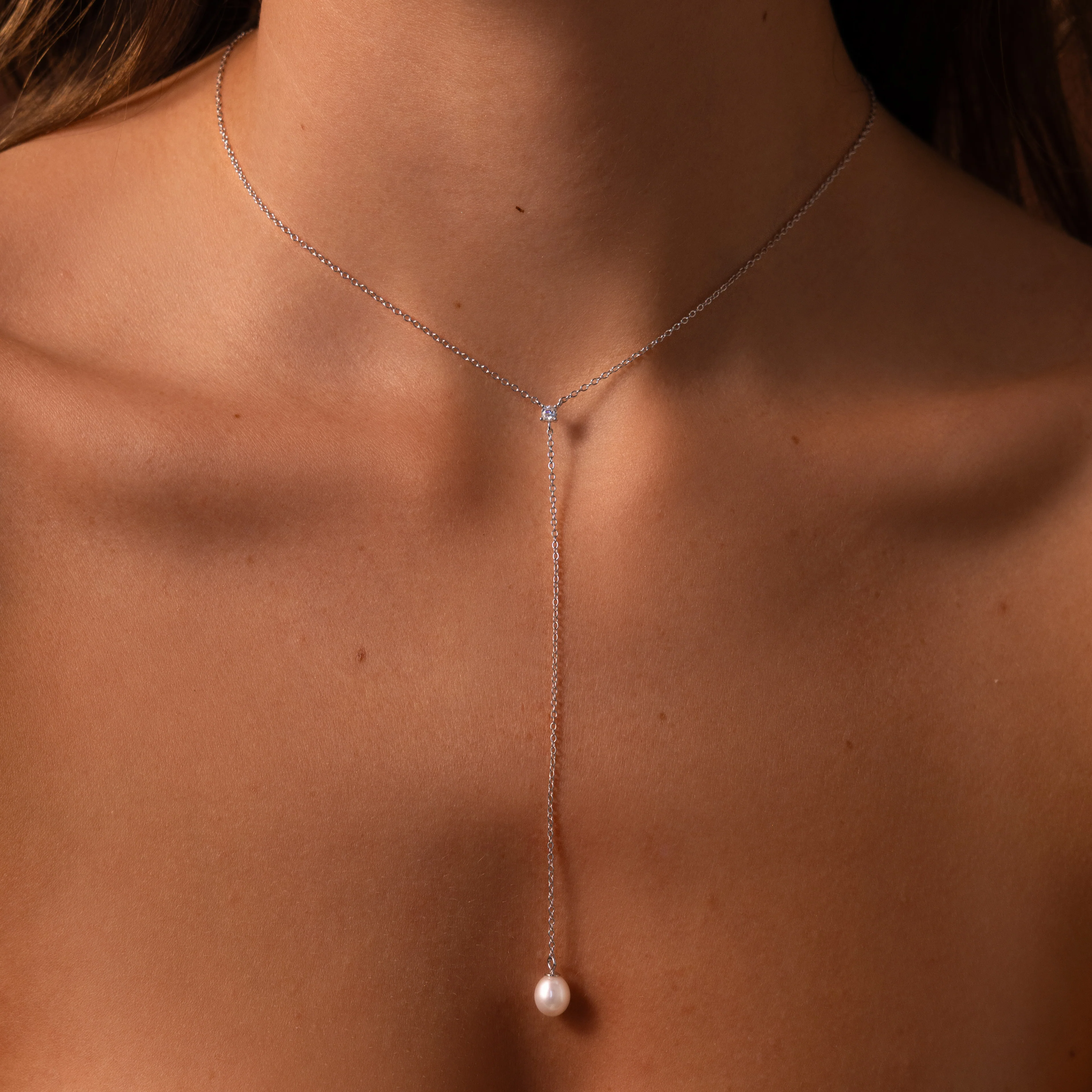 Pearl Drop Lariat Necklace in Silver - Image 2
