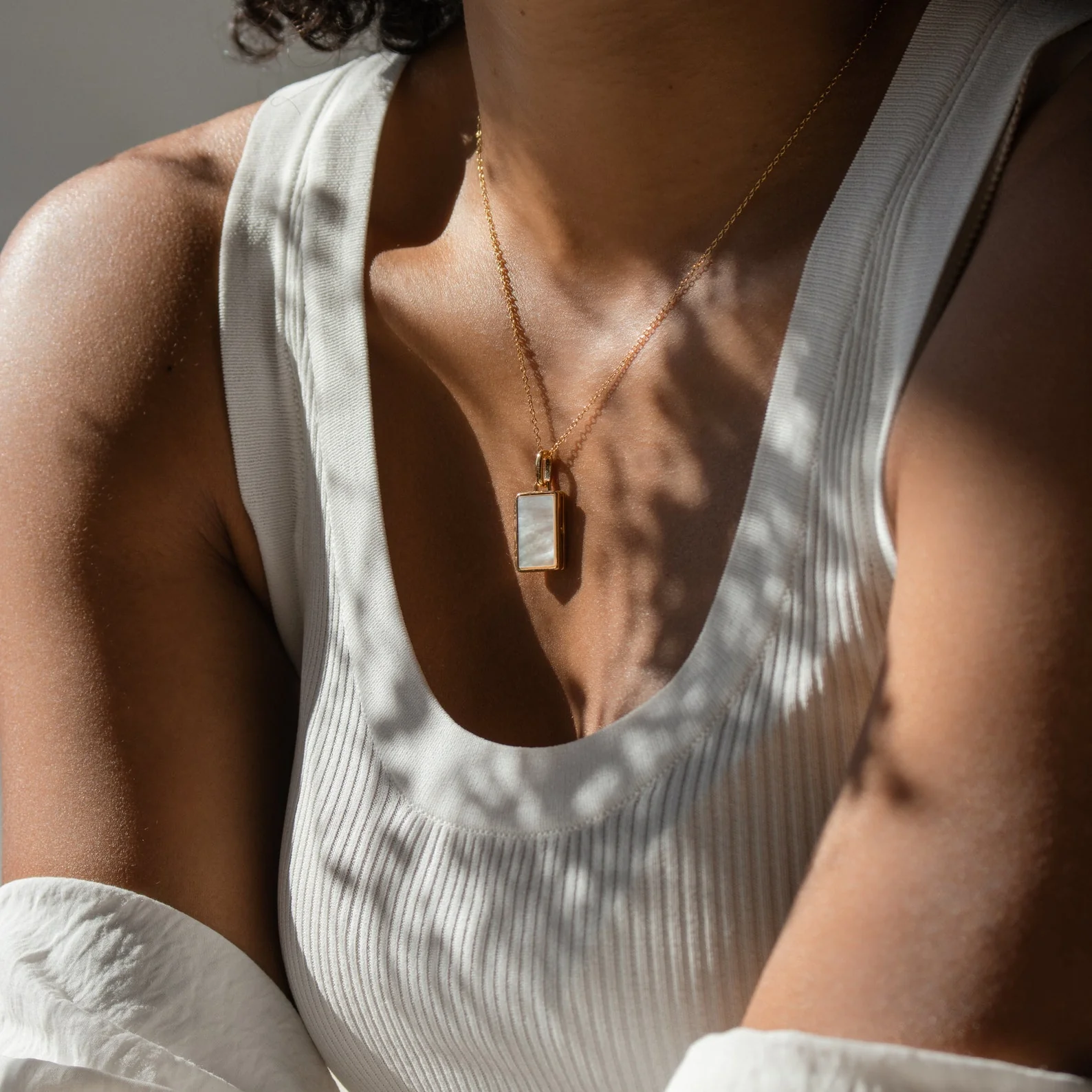 Pearl Locket Necklace in Silver - Image 4