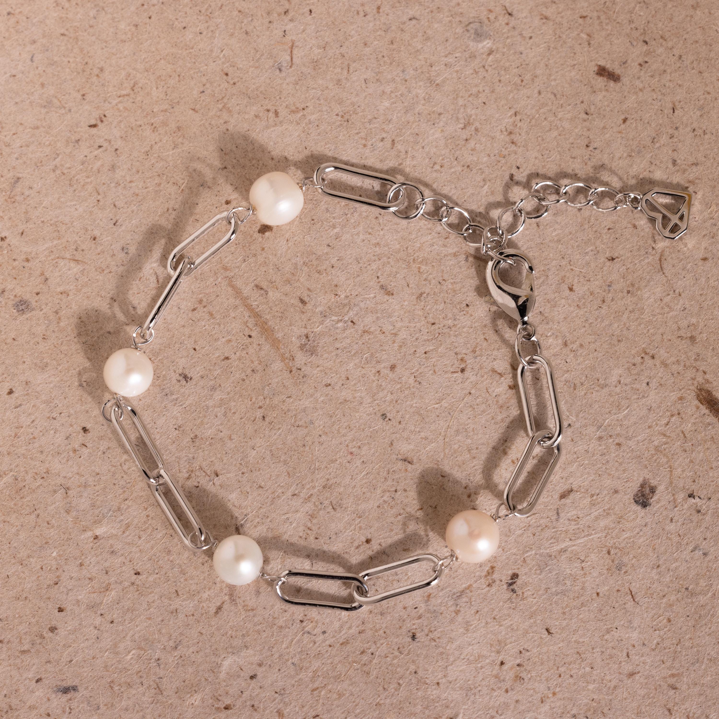 Pearl Station Paperclip Bracelet - Image 7