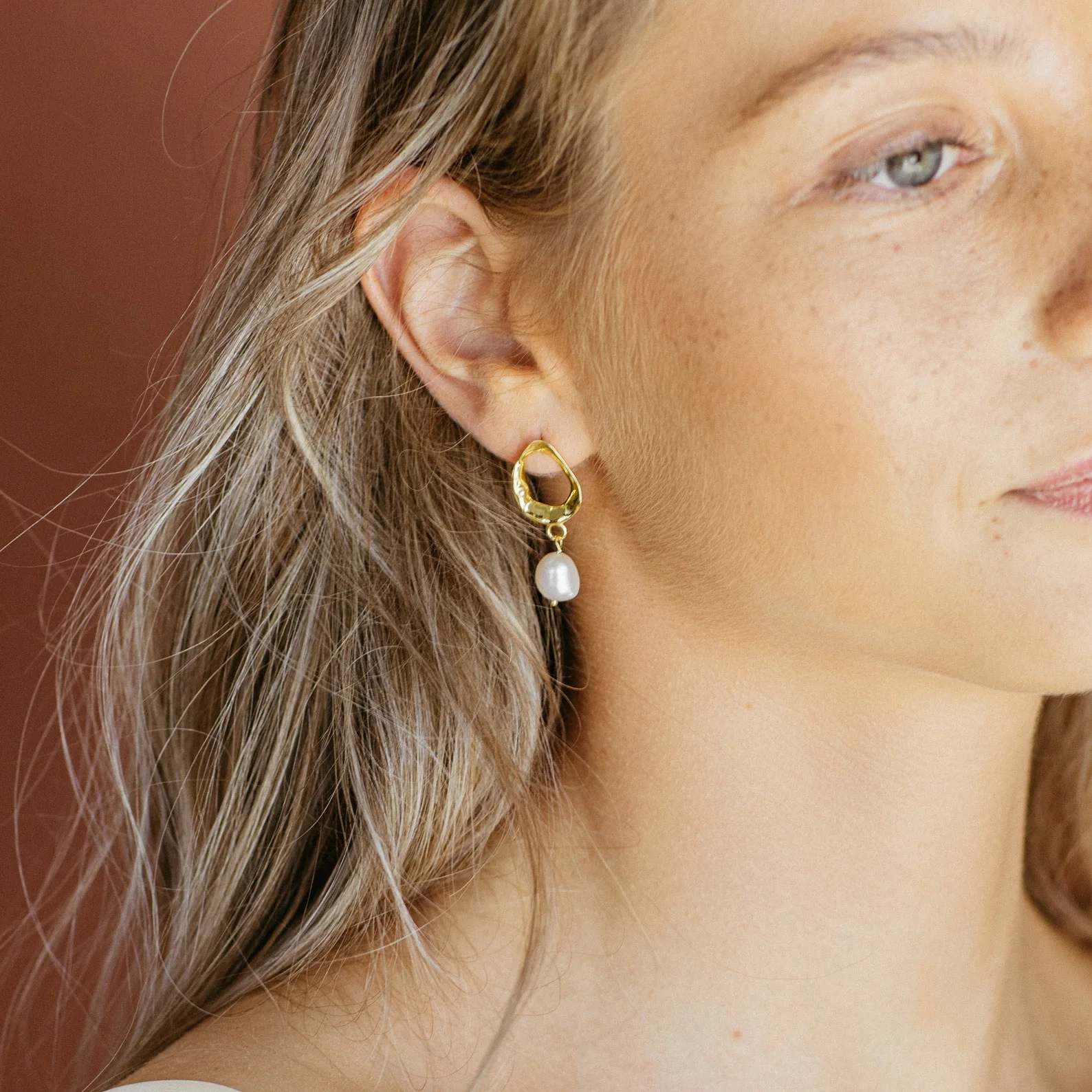 Rebecca Pearl Drop Earrings - Image 5