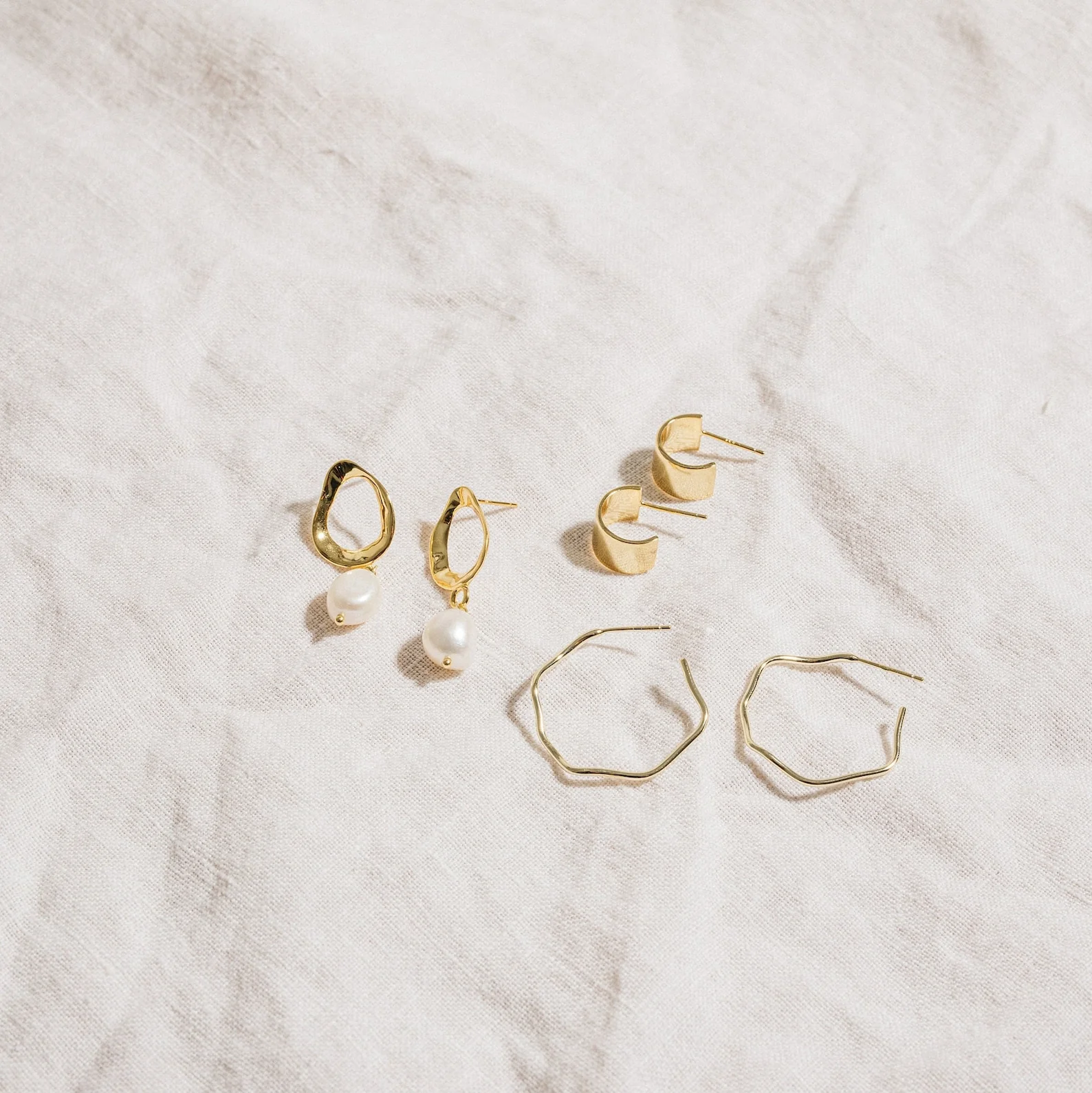 Rebecca Pearl Drop Earrings - Image 6