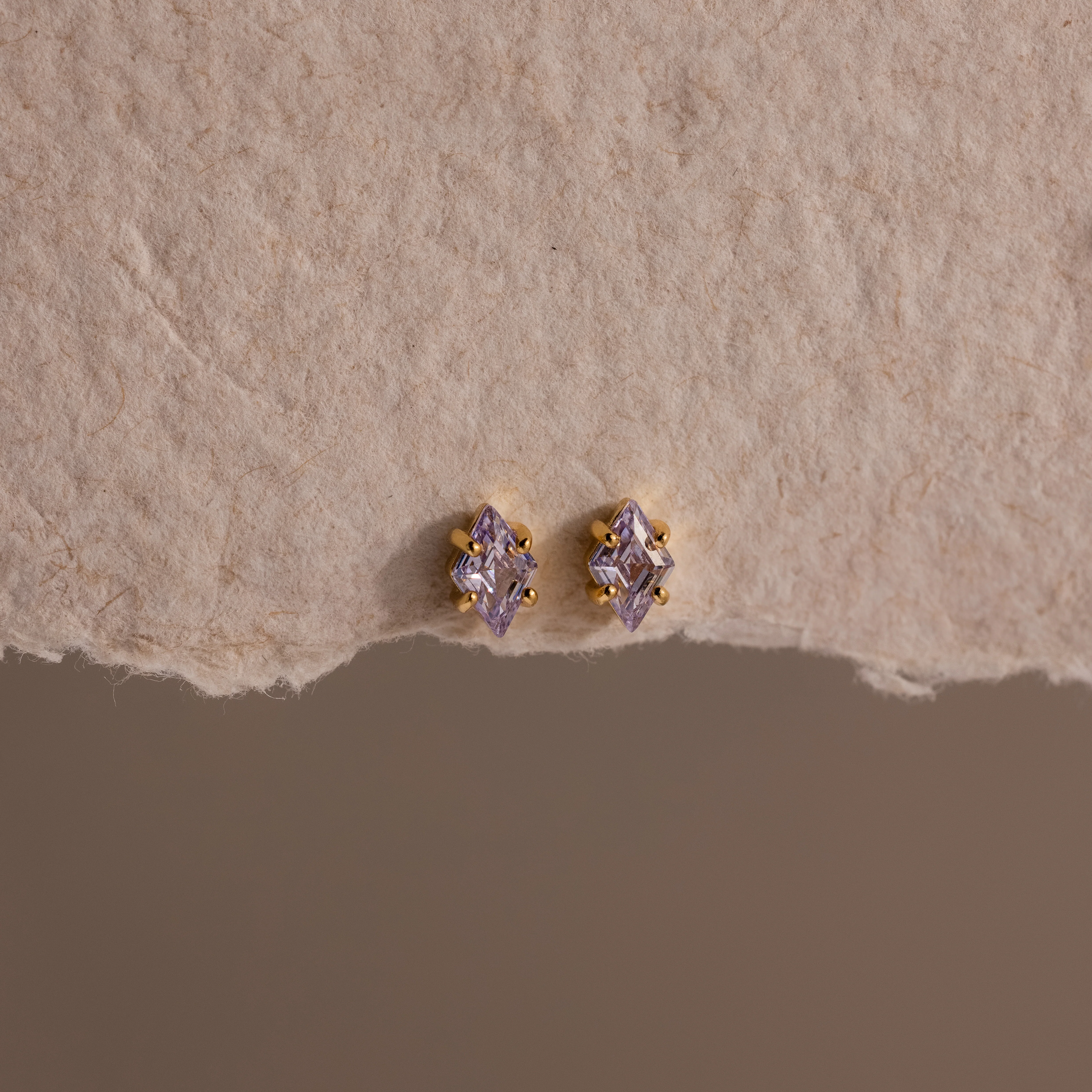 Rhombus Alexandrite Flatback Studs - Image 3