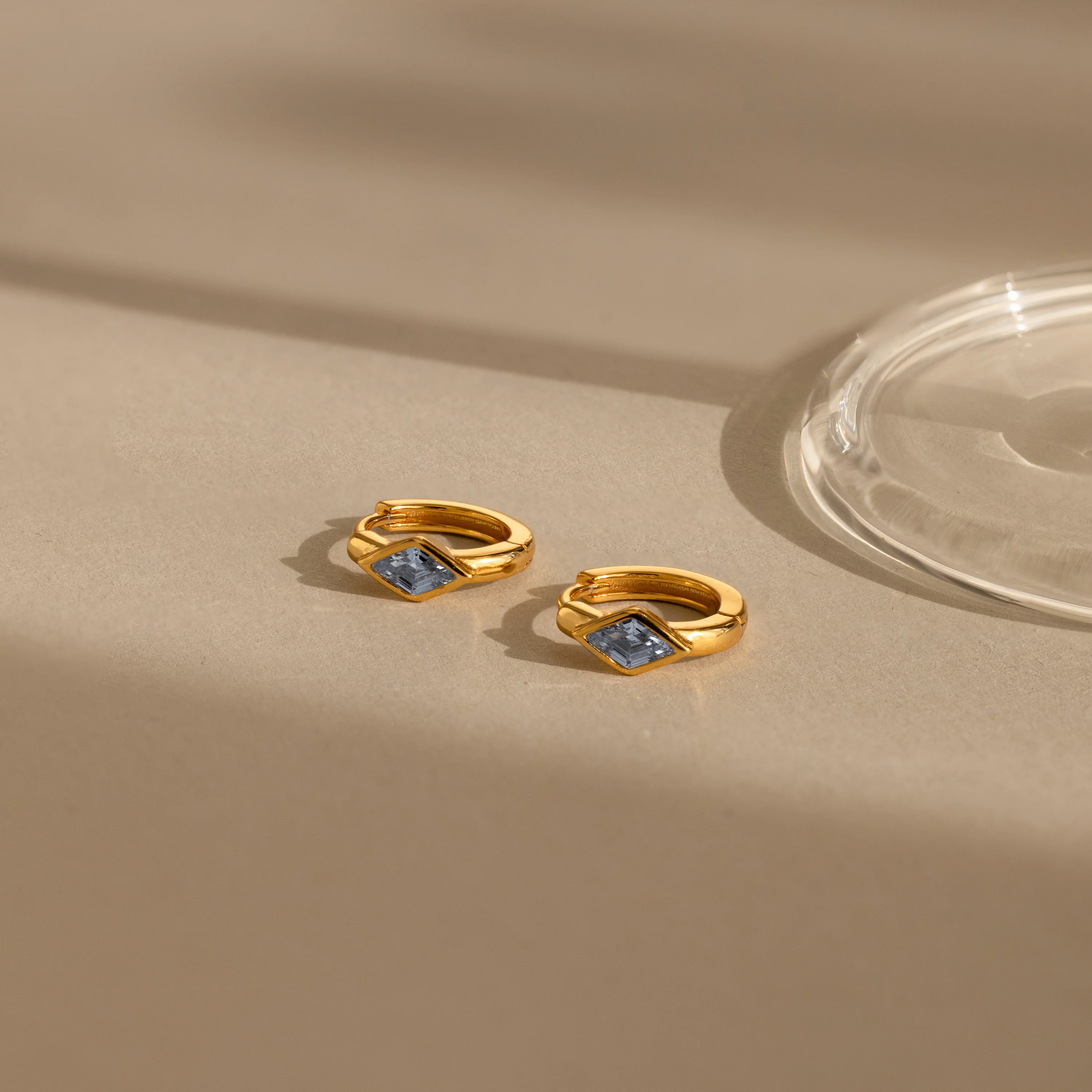 Rhombus Blue Zircon Huggies