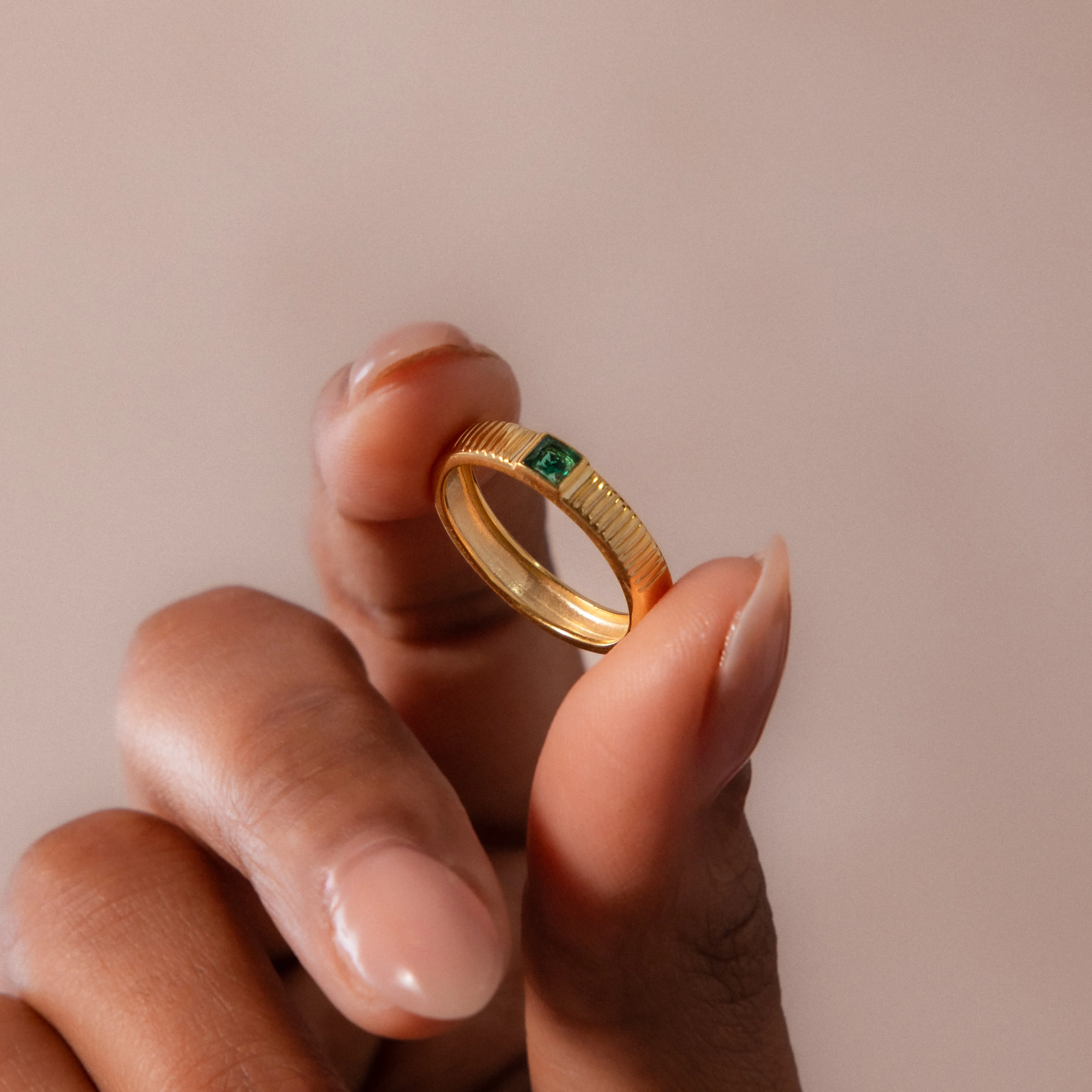 Ribbed Emerald Band - Image 4