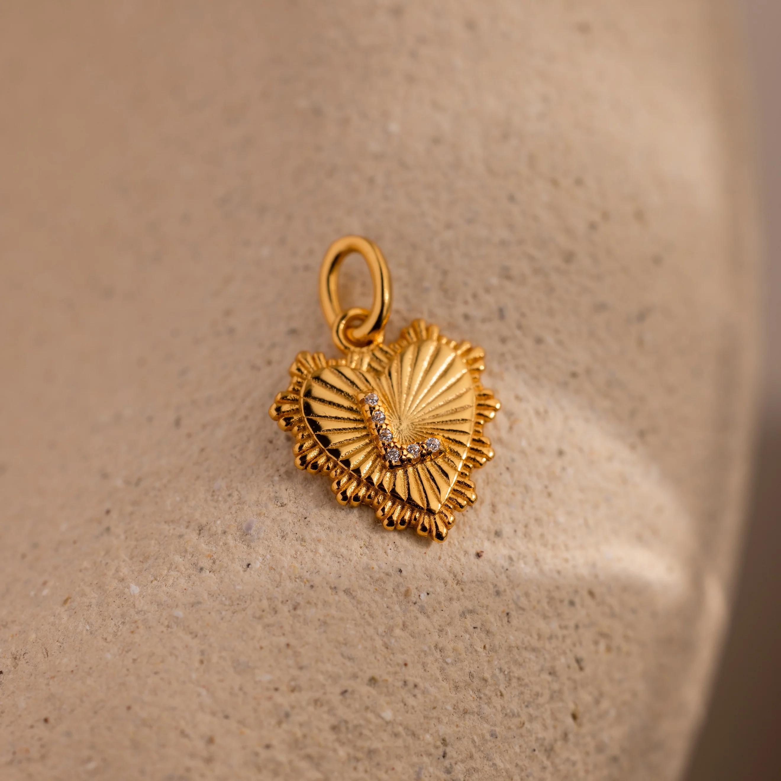 Ribbed Heart Pave Initial Charm - Image 19