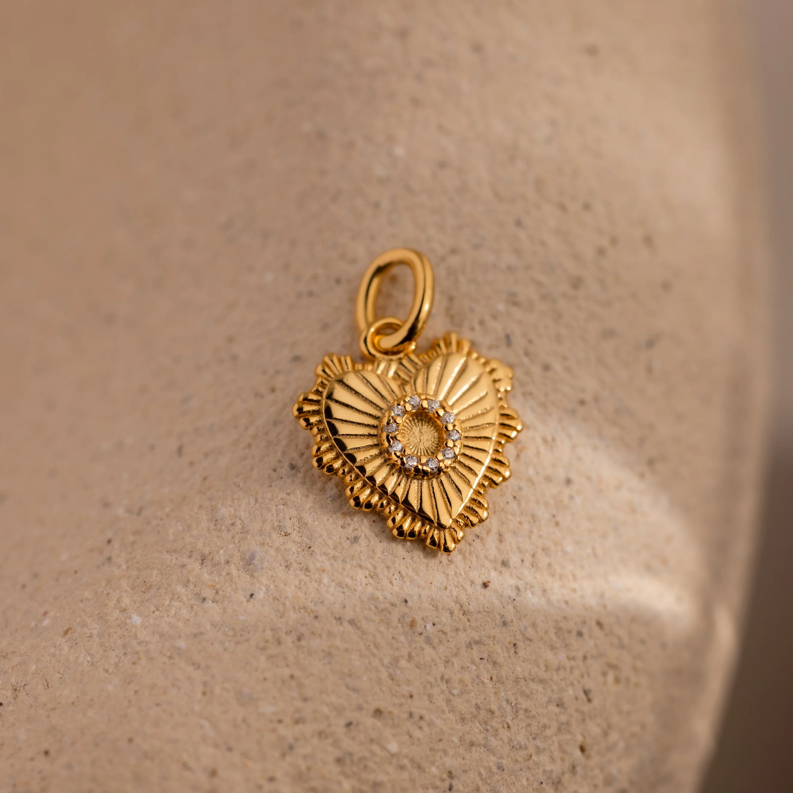 Ribbed Heart Pave Initial Charm - Image 22