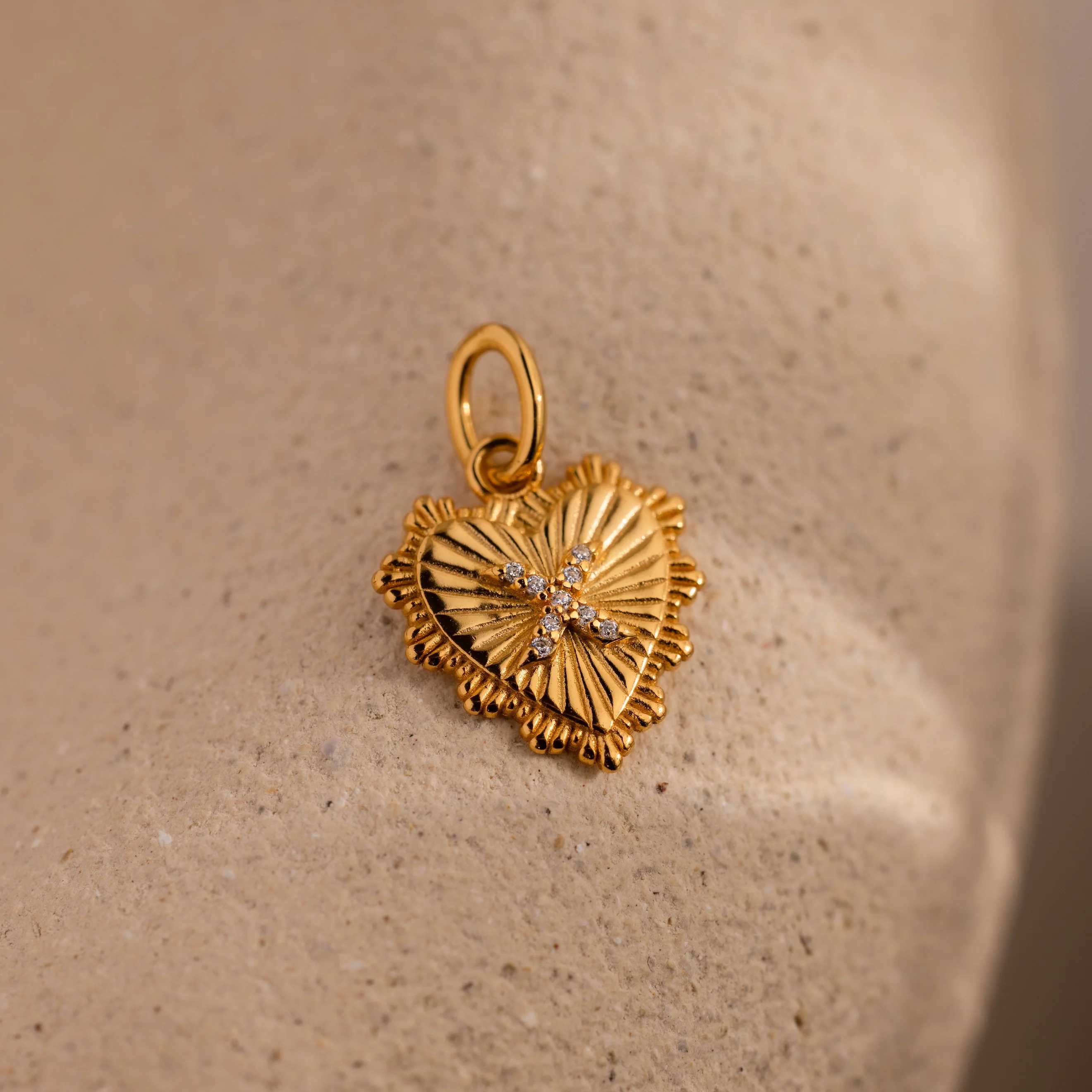 Ribbed Heart Pave Initial Charm - Image 31