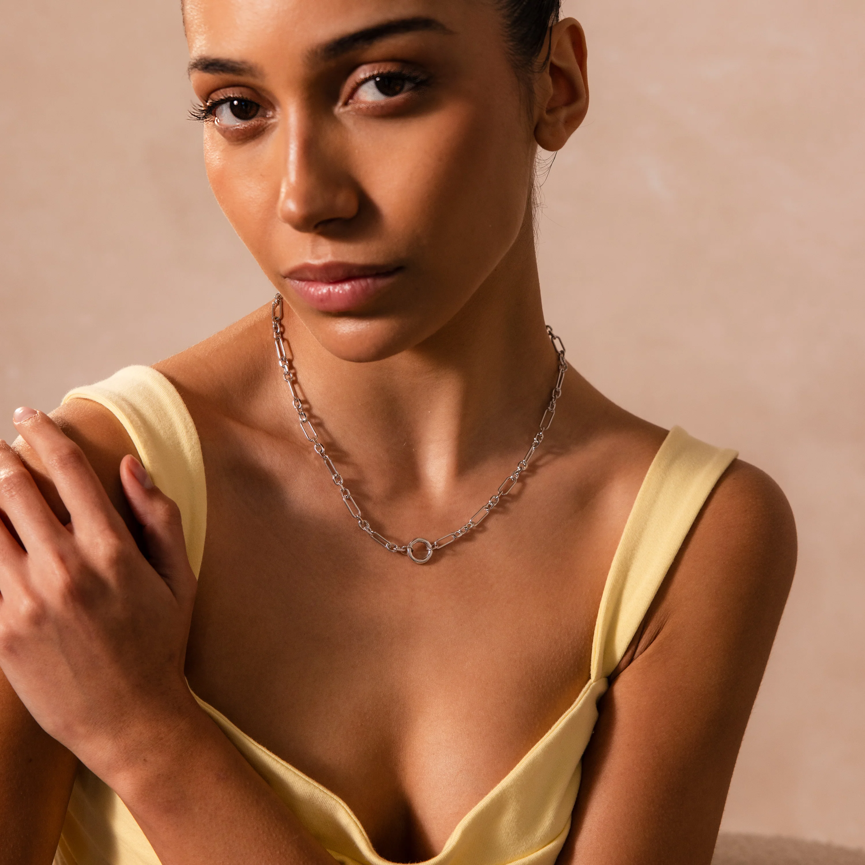 Rolo Circle Figaro Necklace in Silver - Image 6
