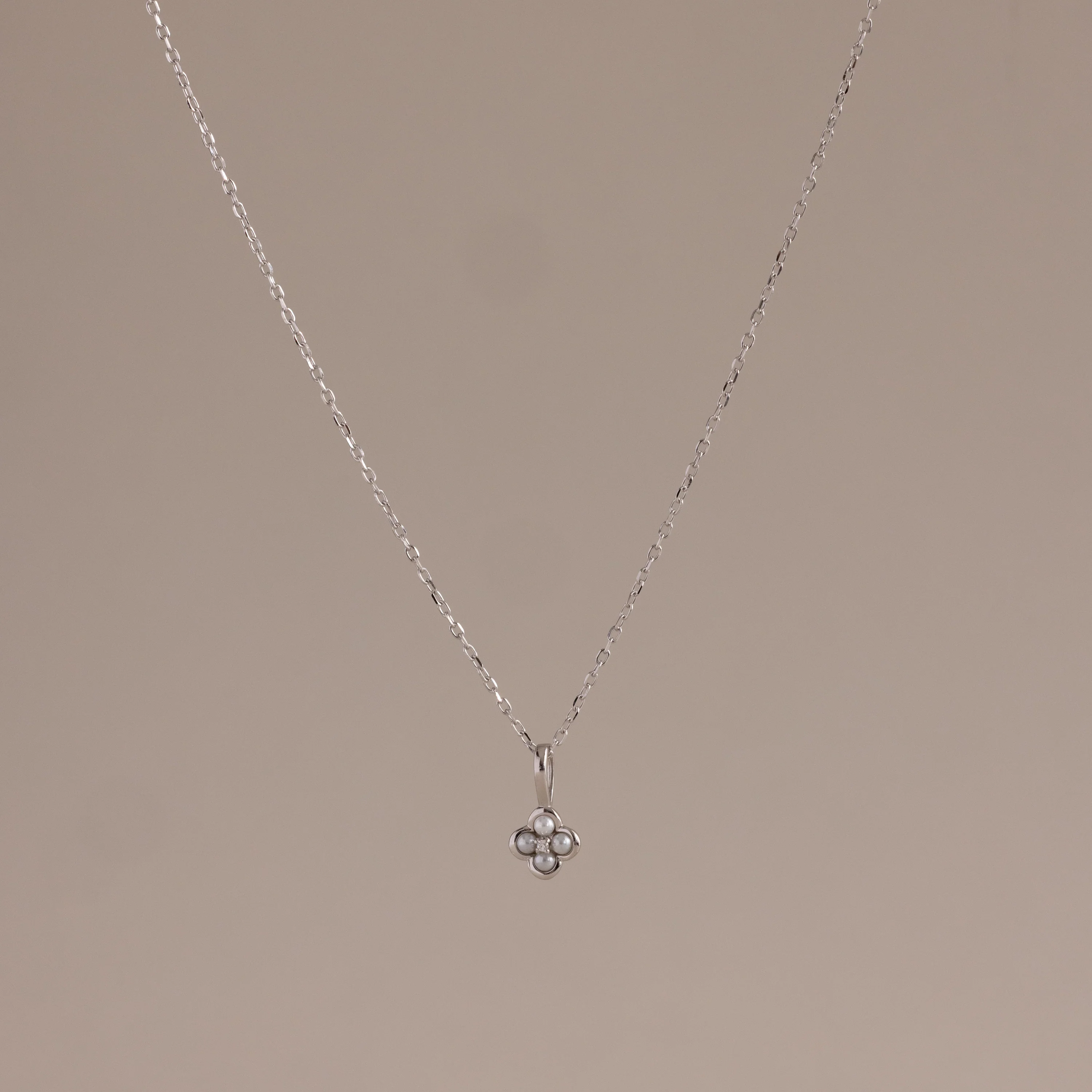 Rounded Pearl Flower Necklace - Image 2