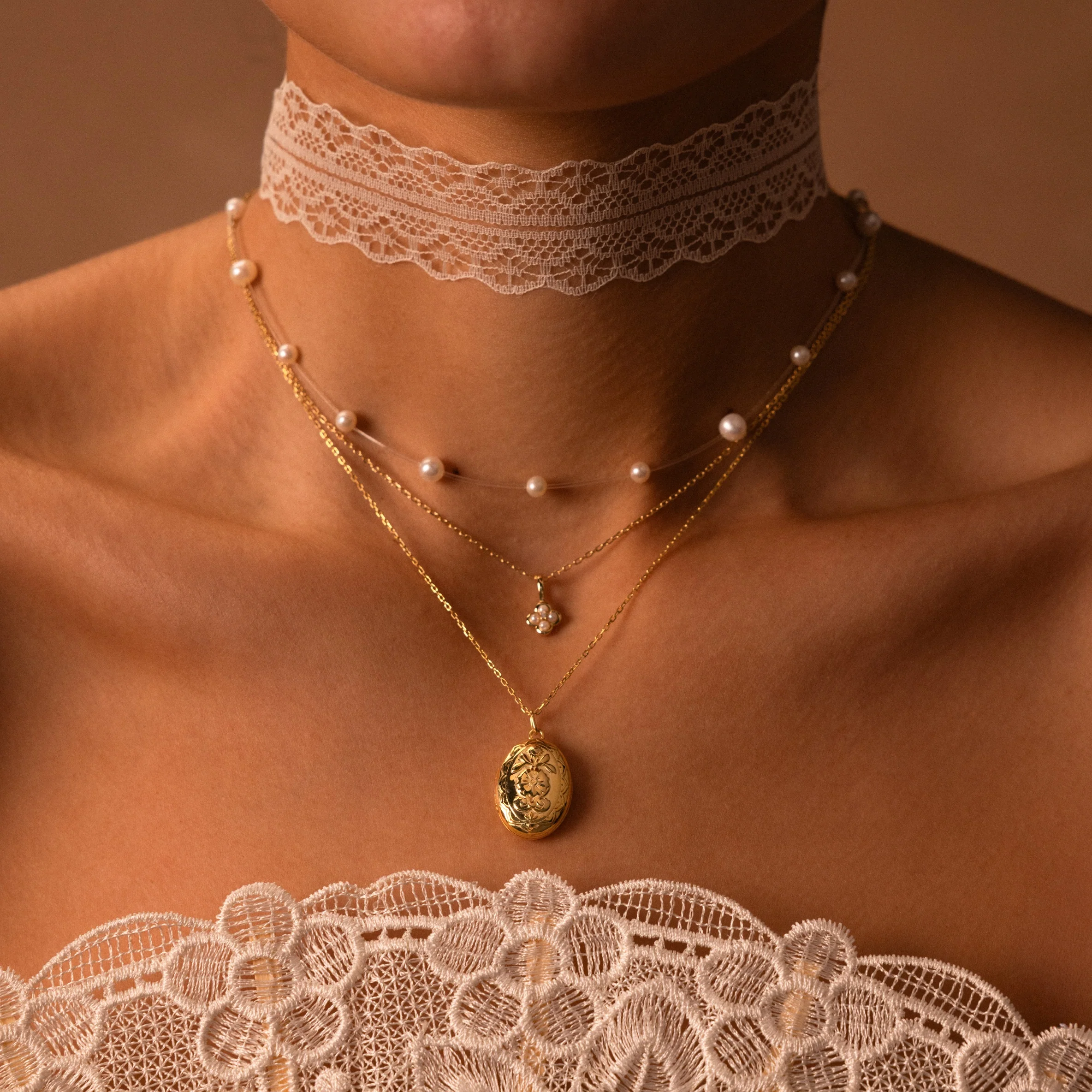 Rounded Pearl Flower Necklace in 18K Gold - Image 3