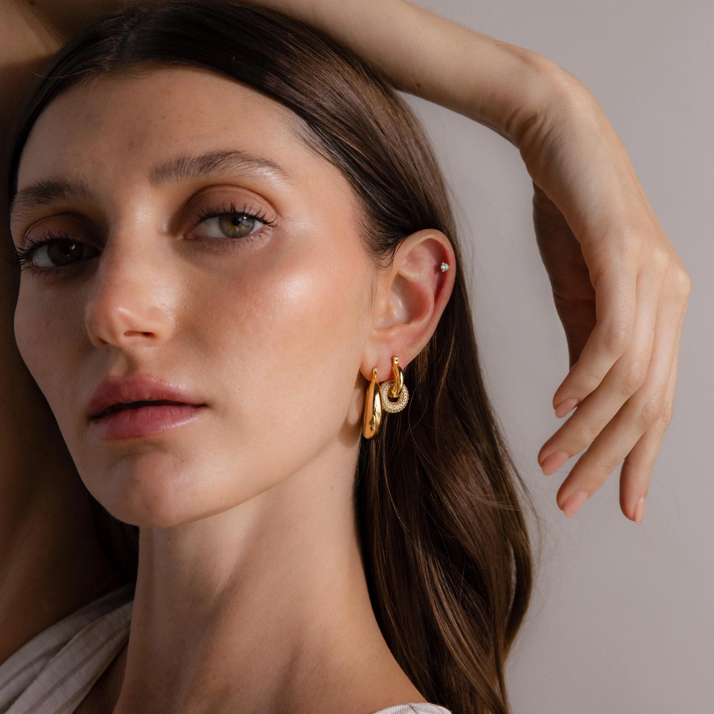 Sculpted Hoops in 18K Gold - Image 6