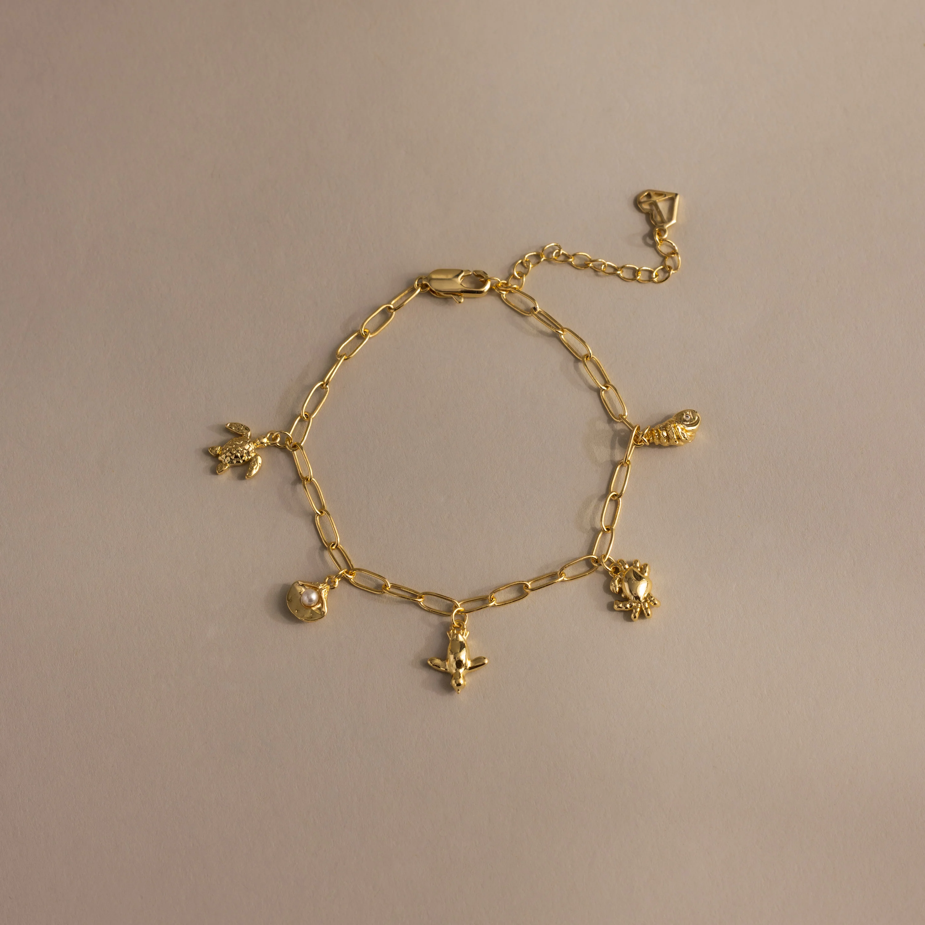 Seaside Charm Bracelet in 18K Gold